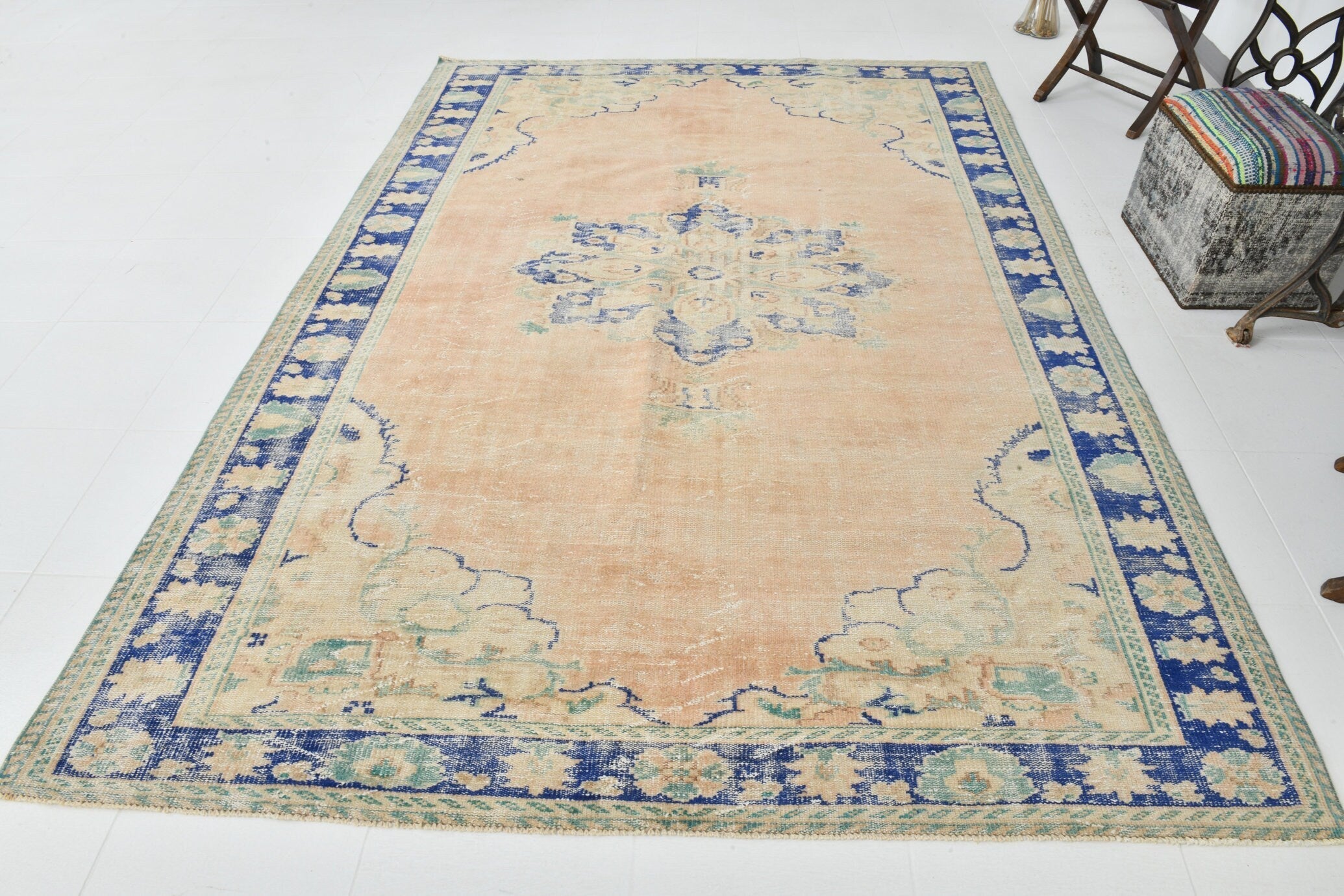 Turkish Vintage Rug  6'9" x 9'6" ft