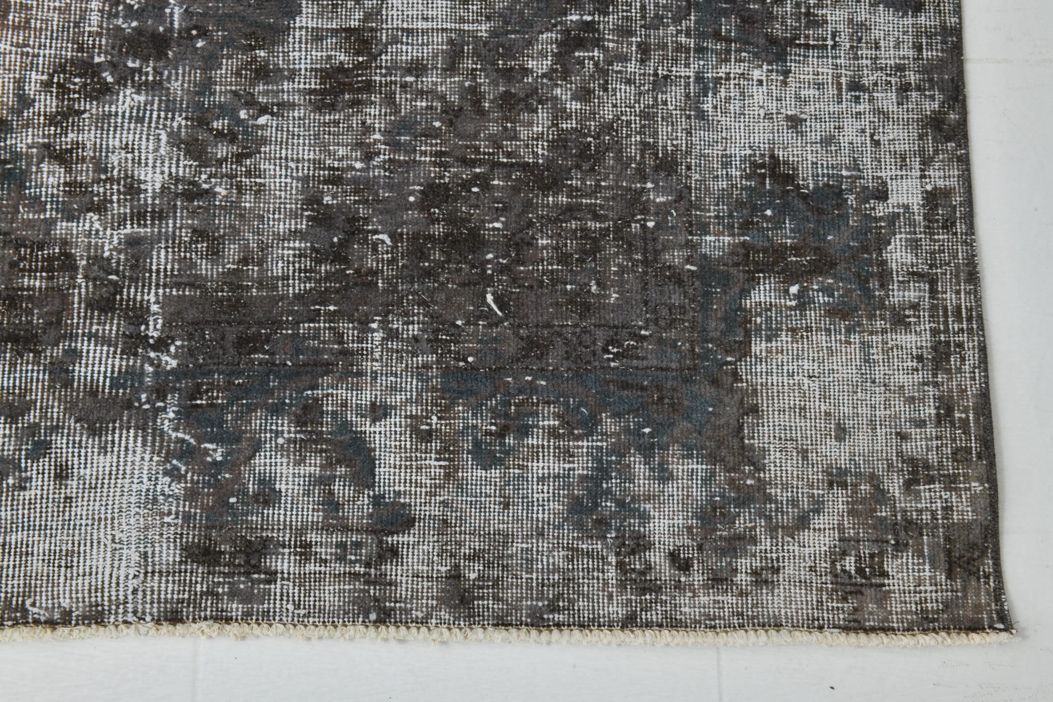 Turkish Vintage Rug  7'1" x 10'8" ft