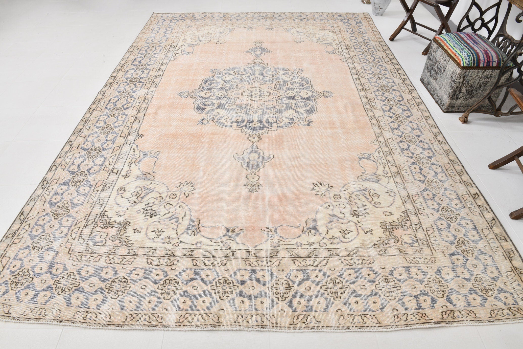 Turkish Vintage Rug  7'10" x 11'4" ft