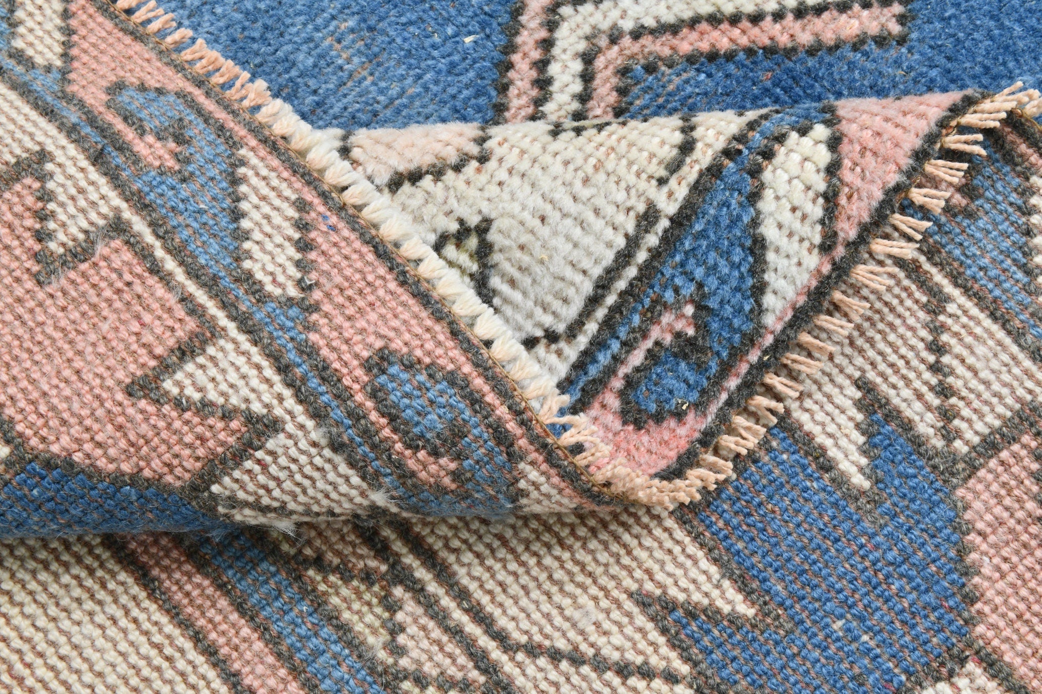 Turkish Vintage Rug 7’11’ x 6’2’