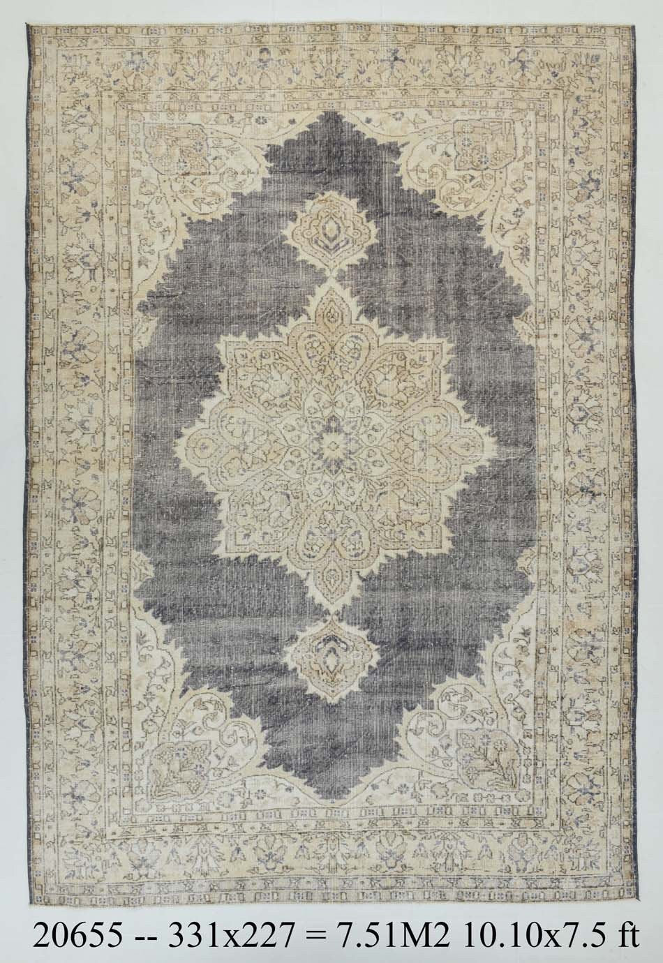 Turkish Vintage Rug  7'5" x 10'10" ft