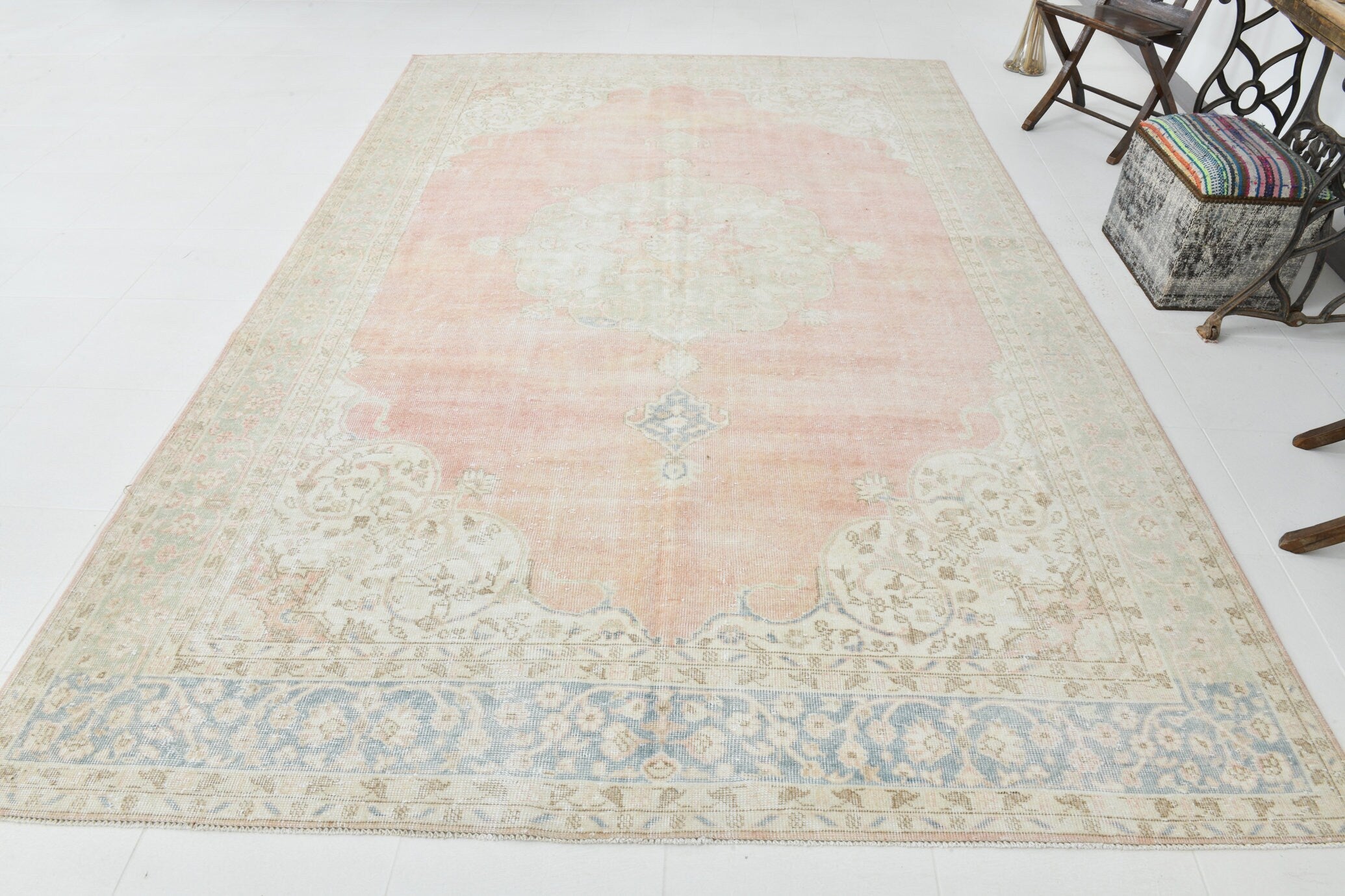 Turkish Vintage Rug  7'8" x 11'7" ft