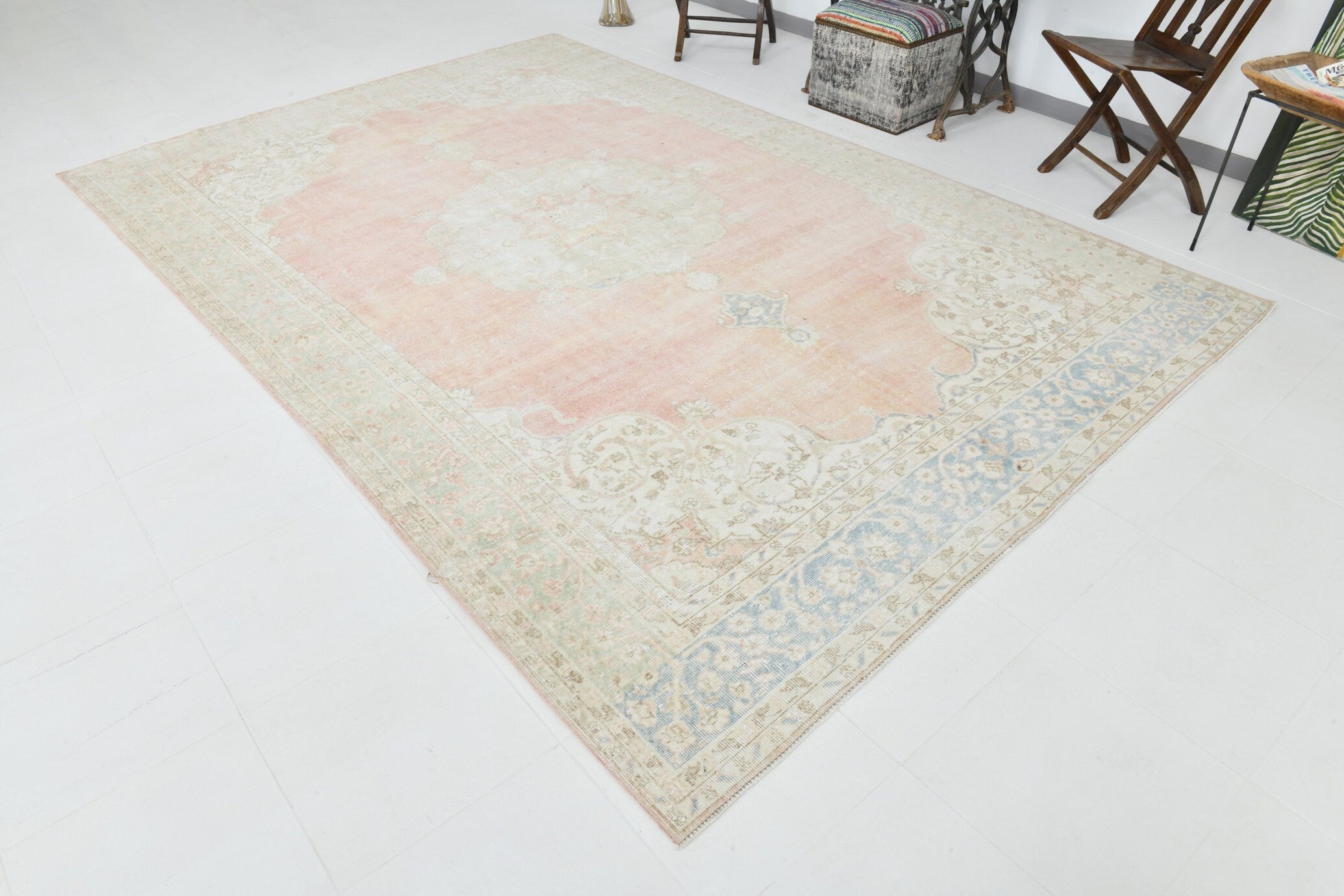 Turkish Vintage Rug  7'8" x 11'7" ft