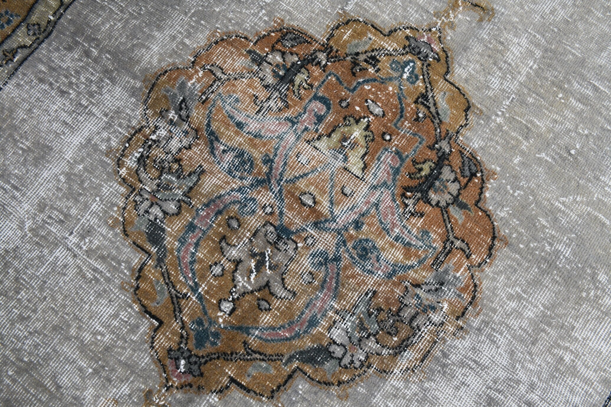 Turkish Vintage Rug 7’9’ x 4’8’