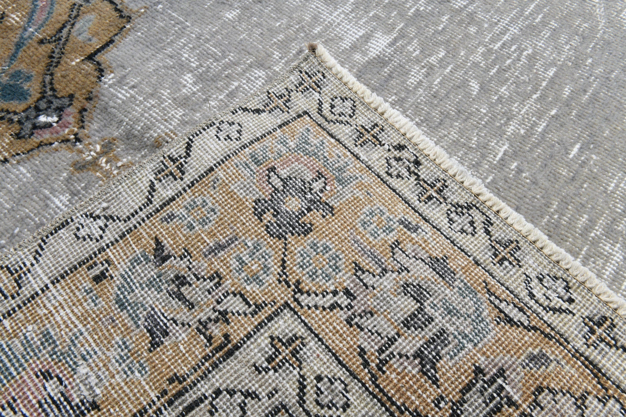 Turkish Vintage Rug 7’9’ x 4’8’