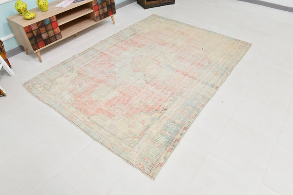 Turkish Vintage Rug 7’9’ x 5’8’