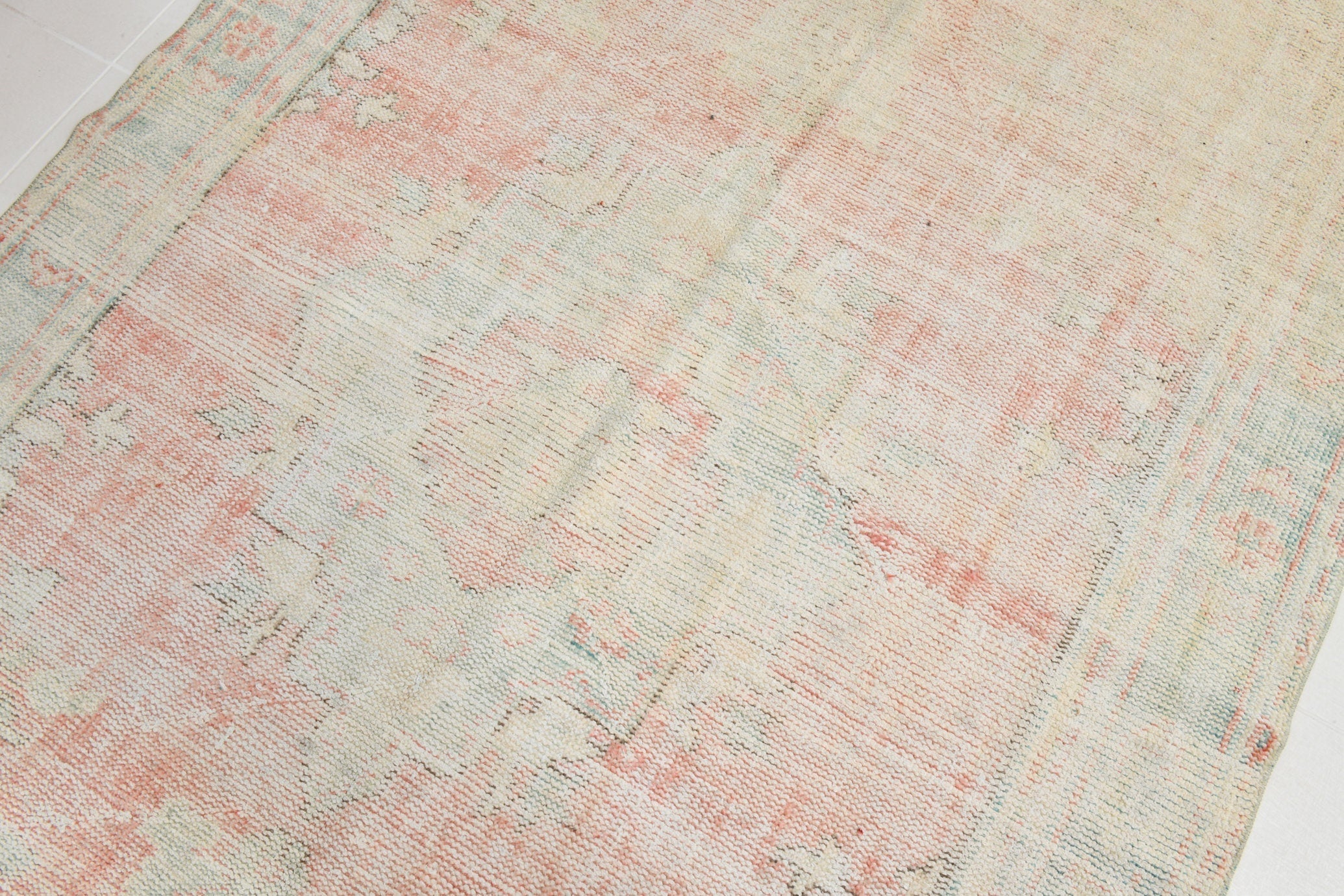 Turkish Vintage Rug 7’9’ x 5’8’