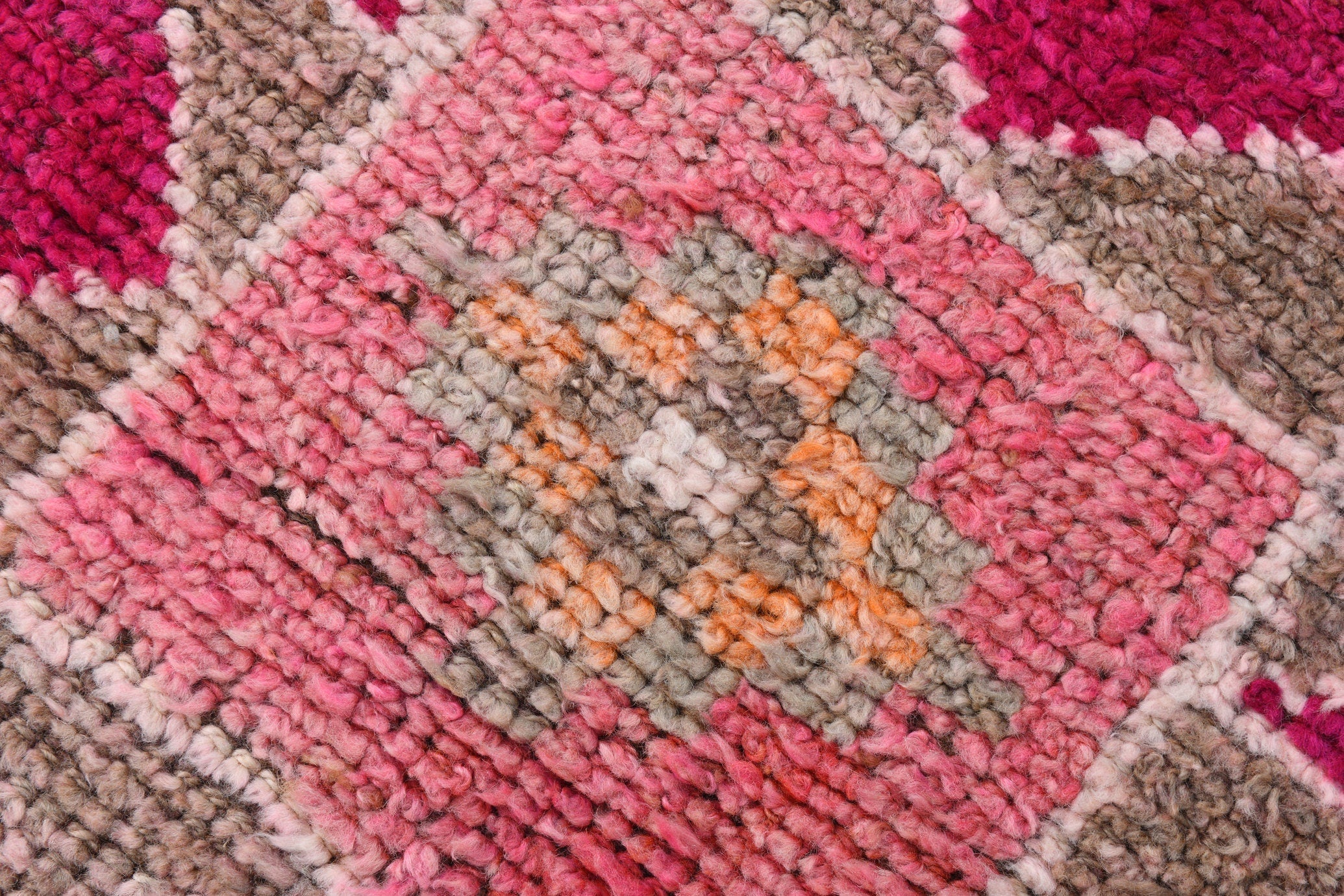 Turkish Vintage Rug 8’10’ x 4’5’