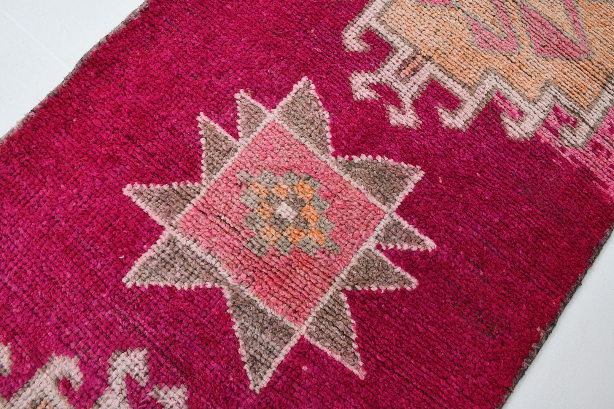 Turkish Vintage Rug 8’10’ x 4’5’