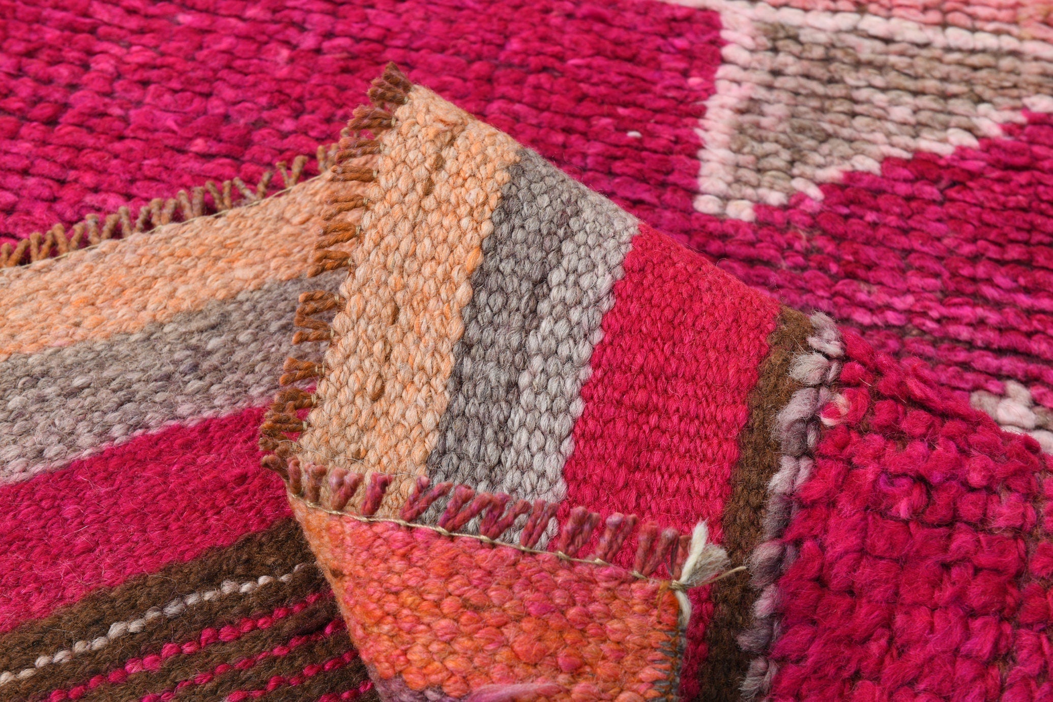 Turkish Vintage Rug 8’10’ x 4’5’