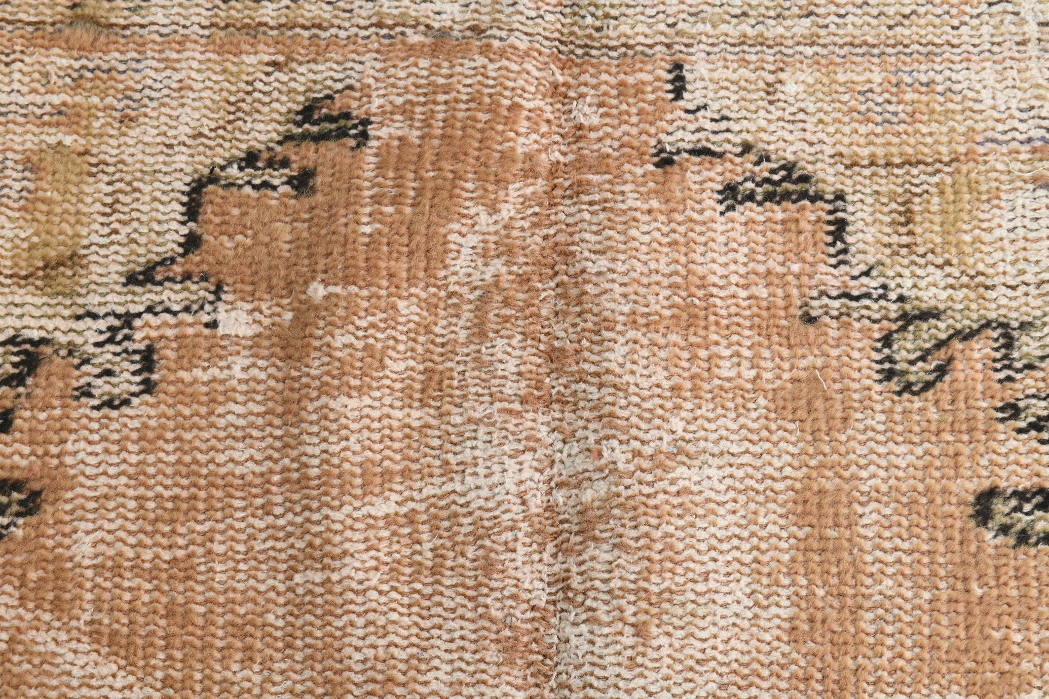 Turkish Vintage Rug 8’10’ x 4’9’