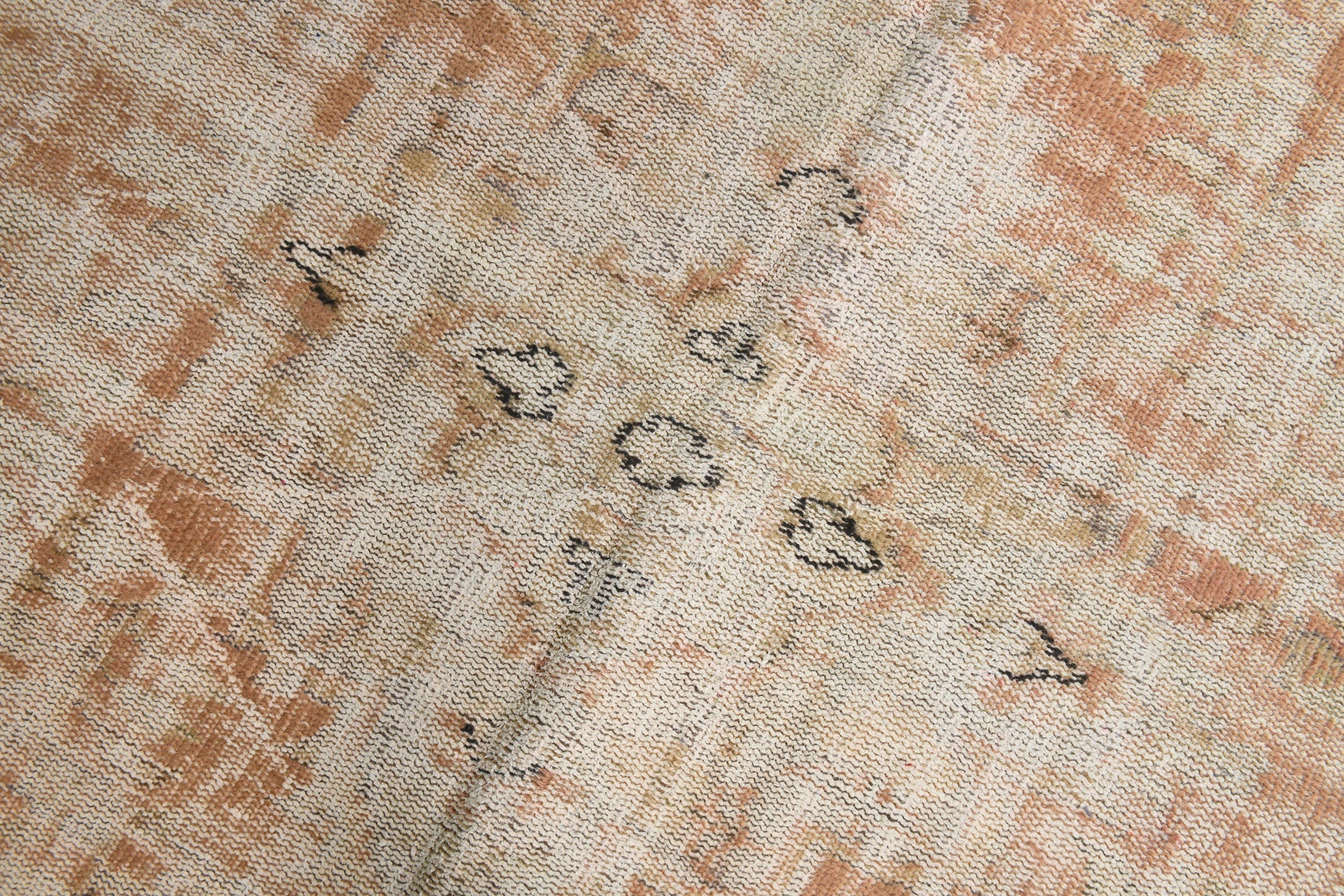 Turkish Vintage Rug 8’10’ x 4’9’