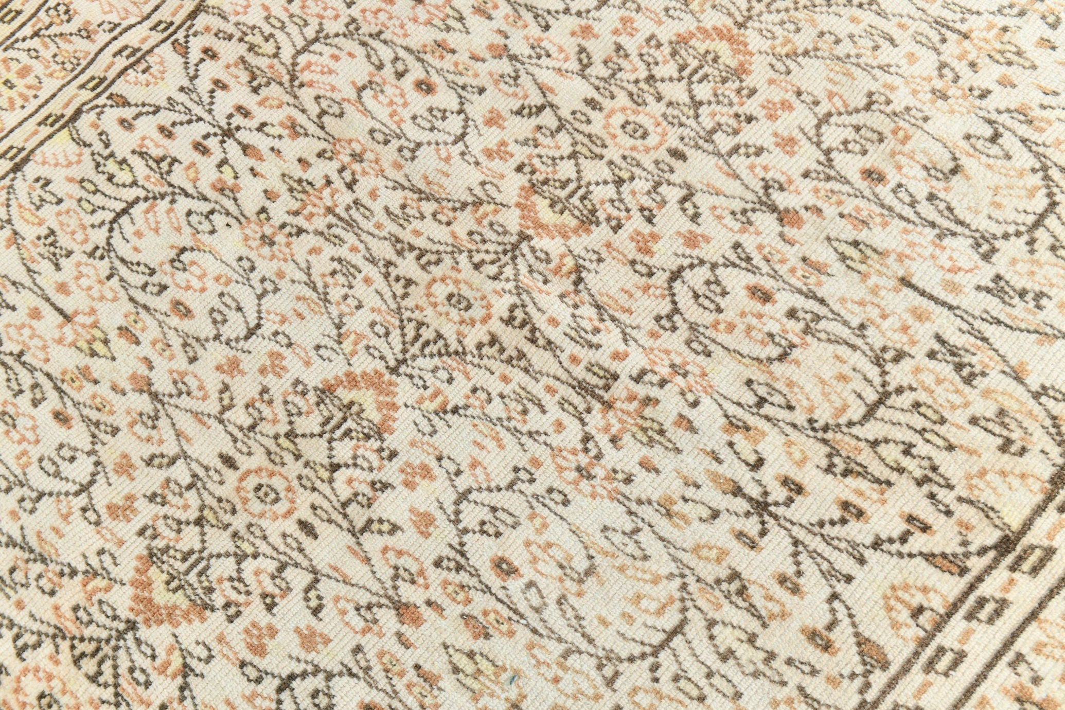 Turkish Vintage Rug 8’10’ x 5’12’