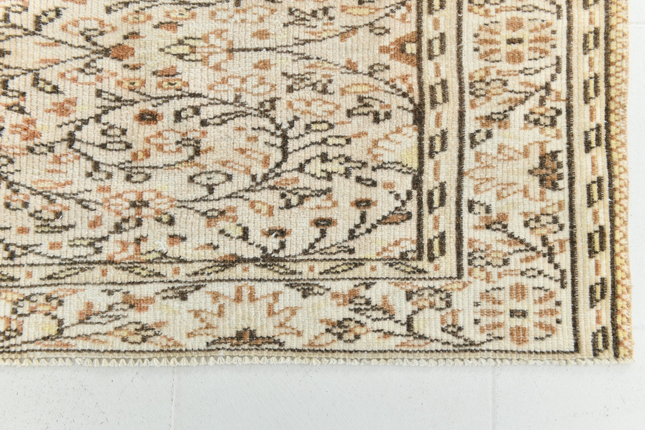 Turkish Vintage Rug 8’10’ x 5’12’