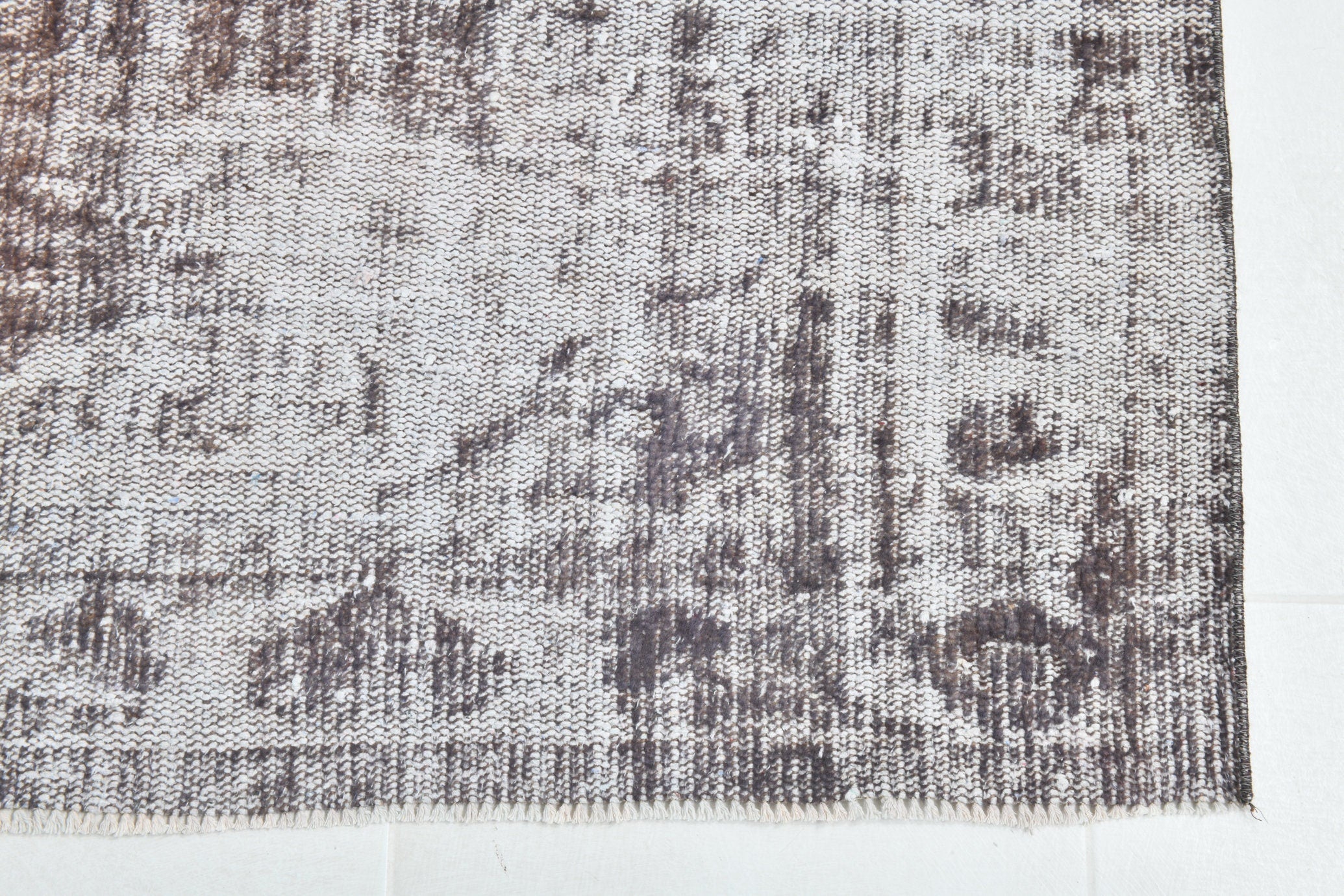 Turkish Vintage Rug 8’10’ x 5’6’