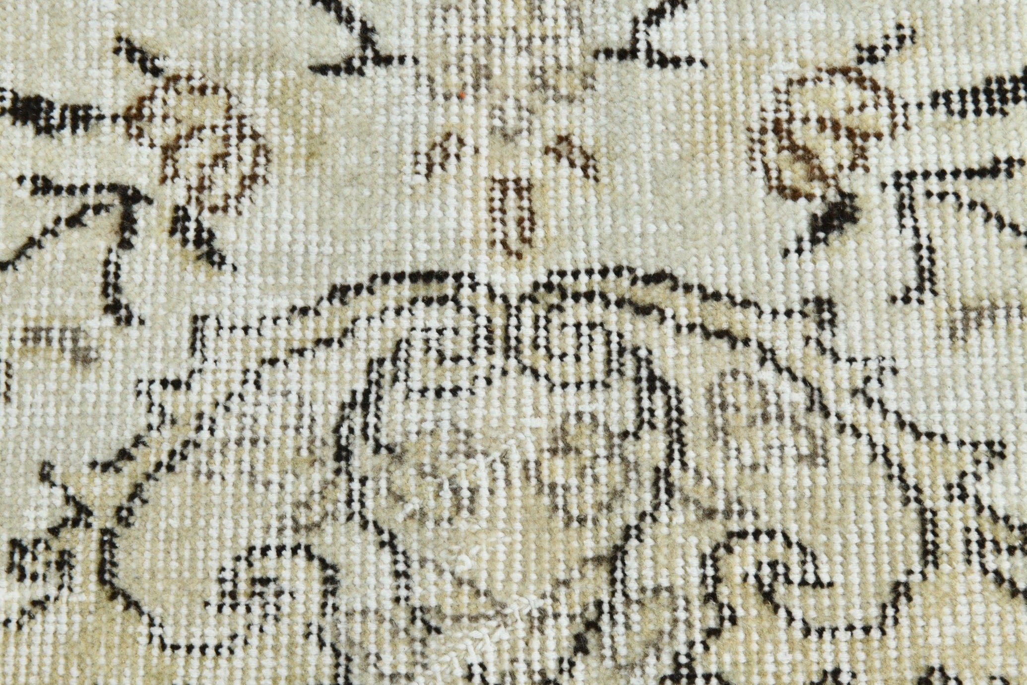 Turkish Vintage Rug 8’11’ x 5’9’