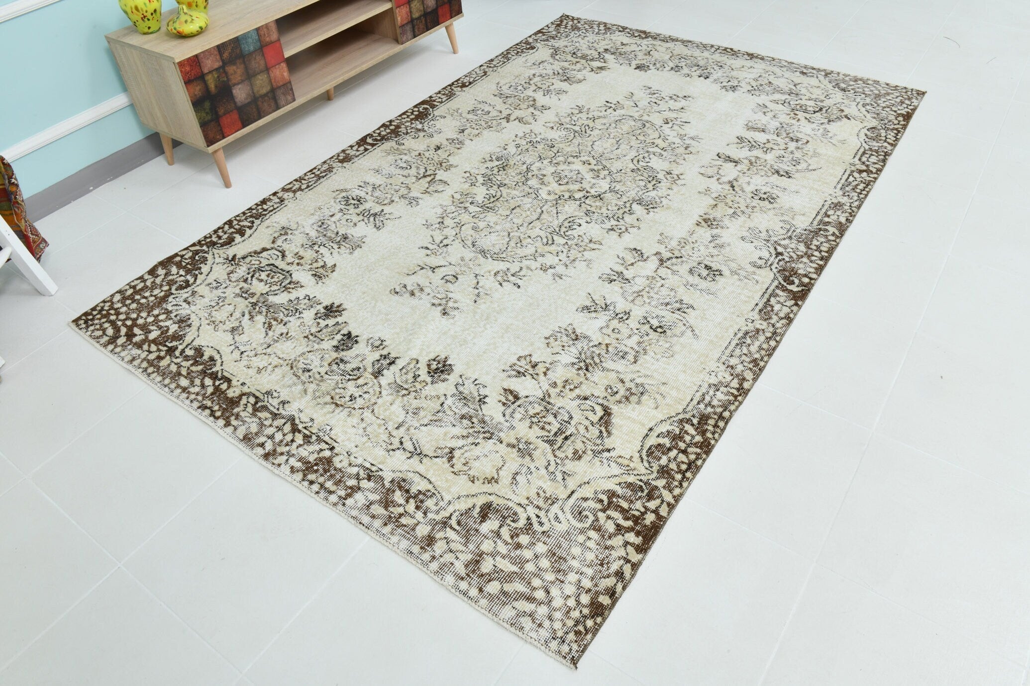 Turkish Vintage Rug 8’11’ x 5’9’