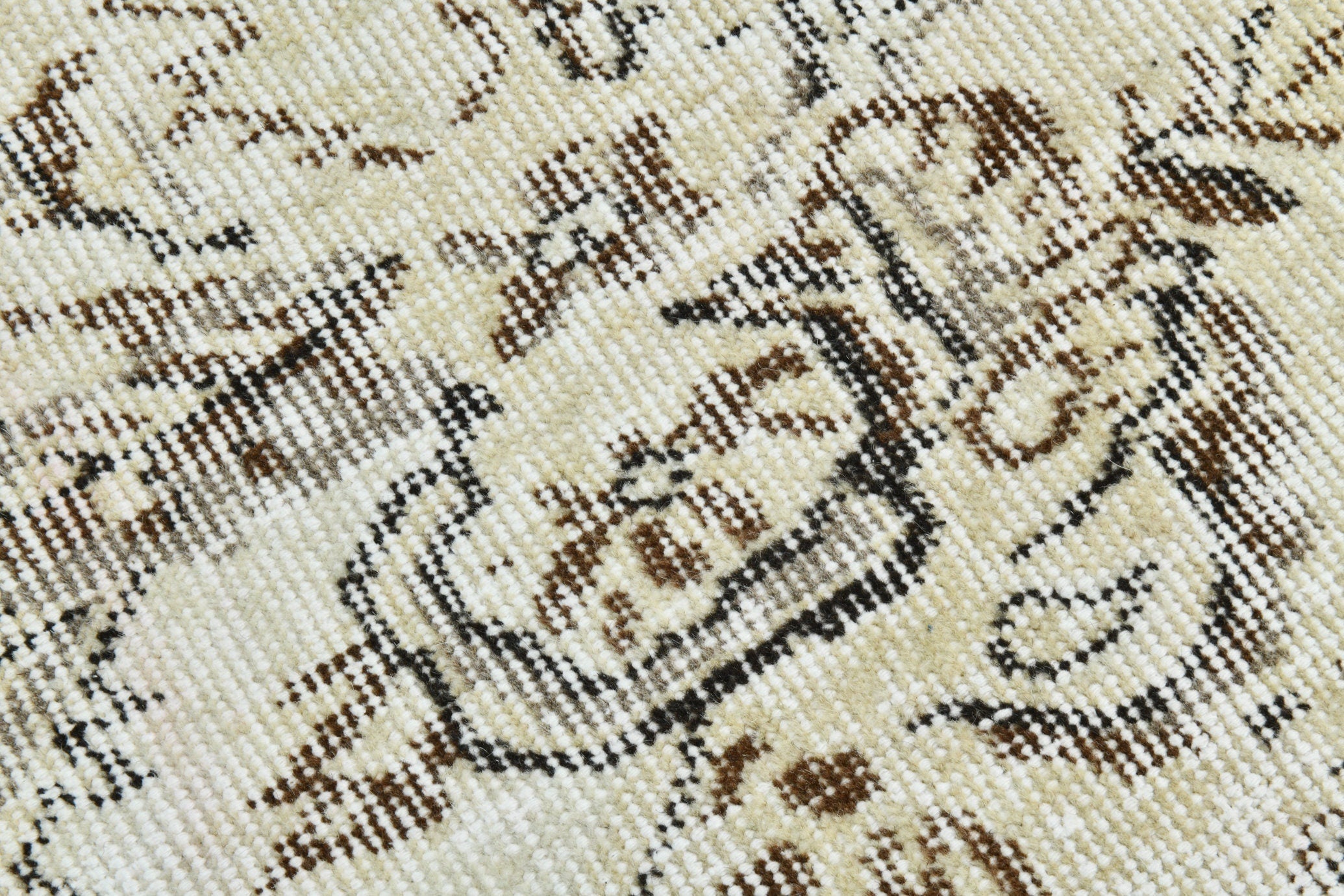 Turkish Vintage Rug 8’11’ x 5’9’