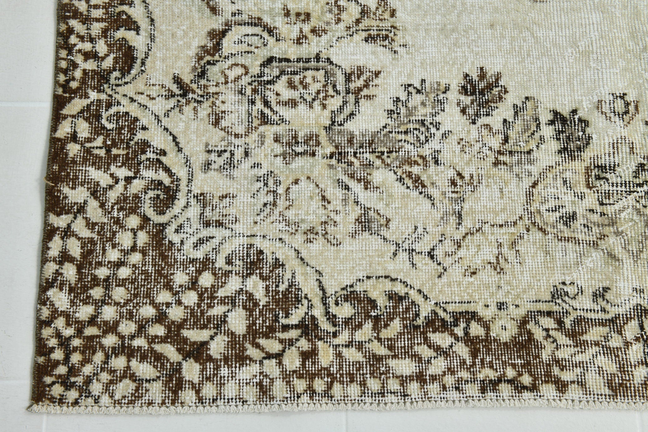 Turkish Vintage Rug 8’11’ x 5’9’