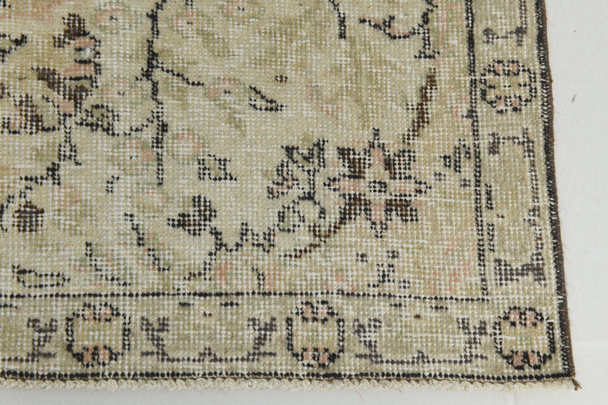 Turkish Vintage Rug 8’11’ x 6’0’
