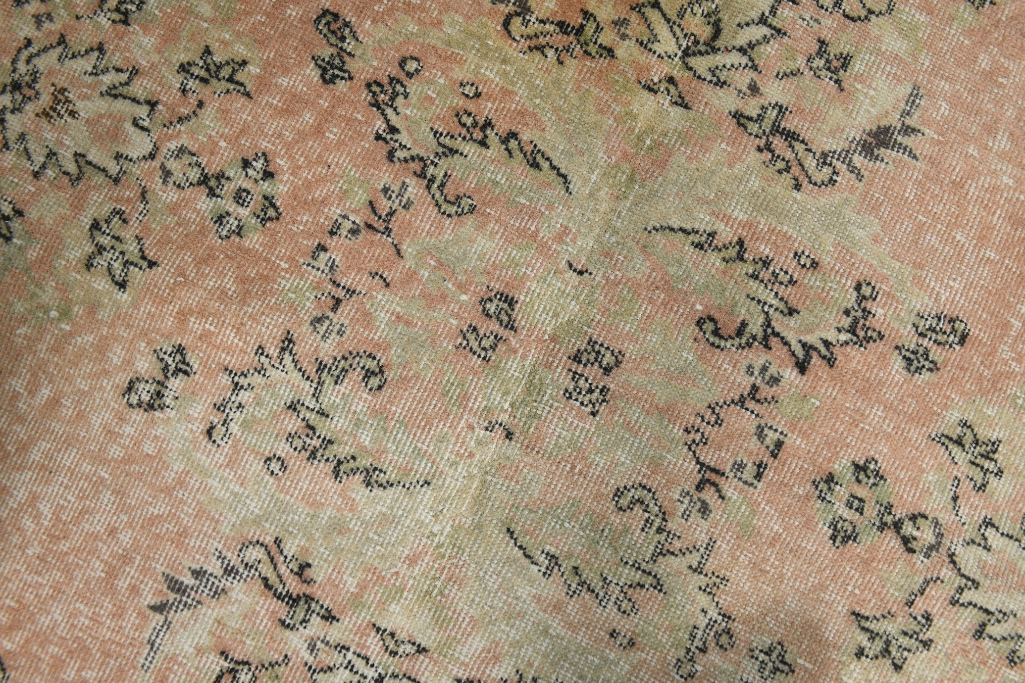 Turkish Vintage Rug 8’11’ x 6’0’
