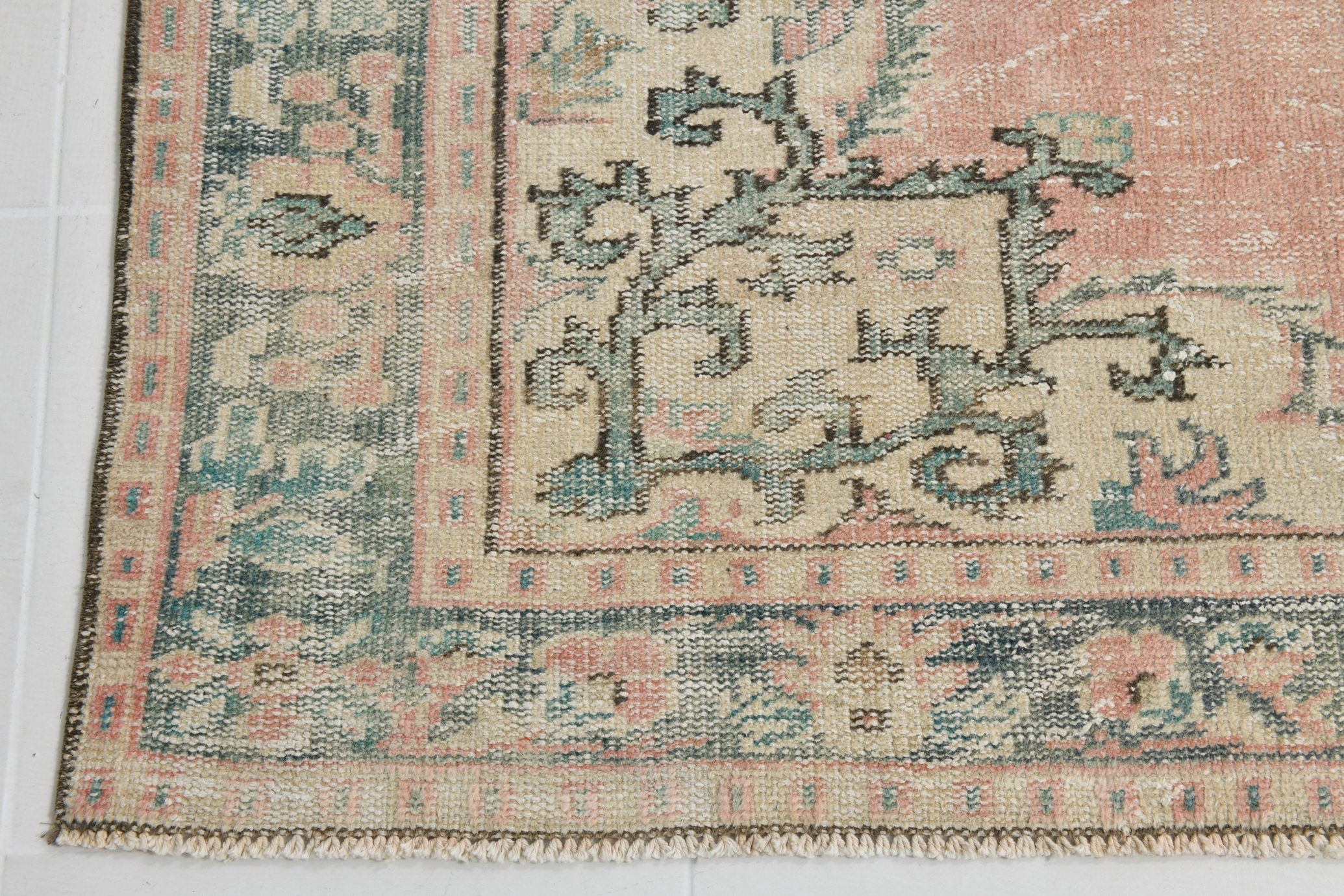 Turkish Vintage Rug 8’12’ x 5’10’
