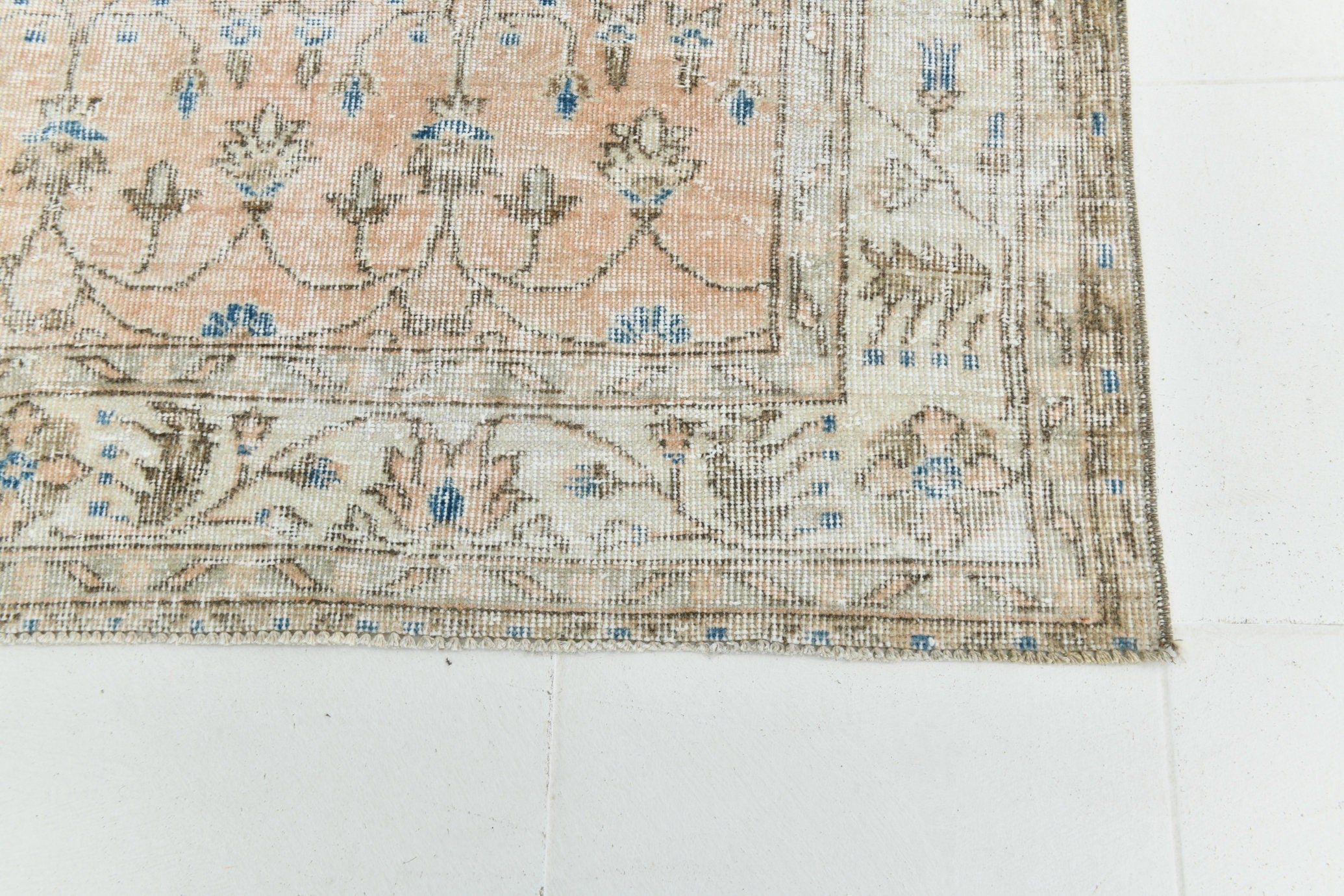 Turkish Vintage Rug 8’4’ x 5’3’