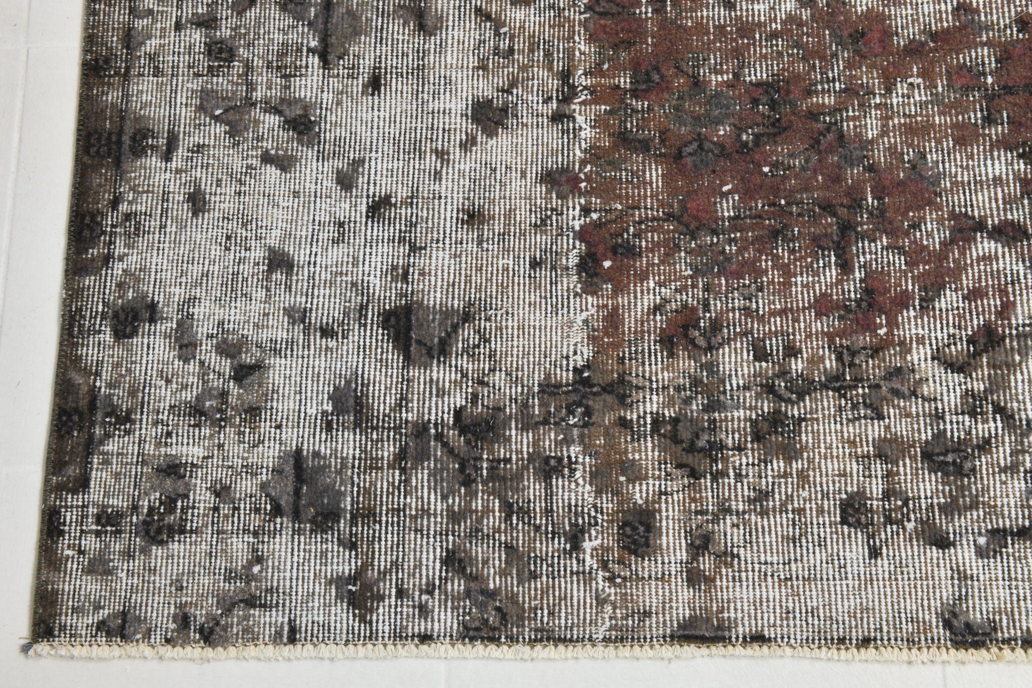 Turkish Vintage Rug 8’4’ x 6’4’