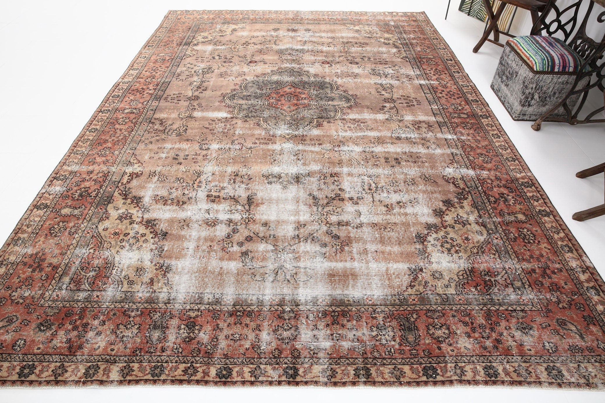 Turkish Vintage Rug  8'7" x 12'1" ft