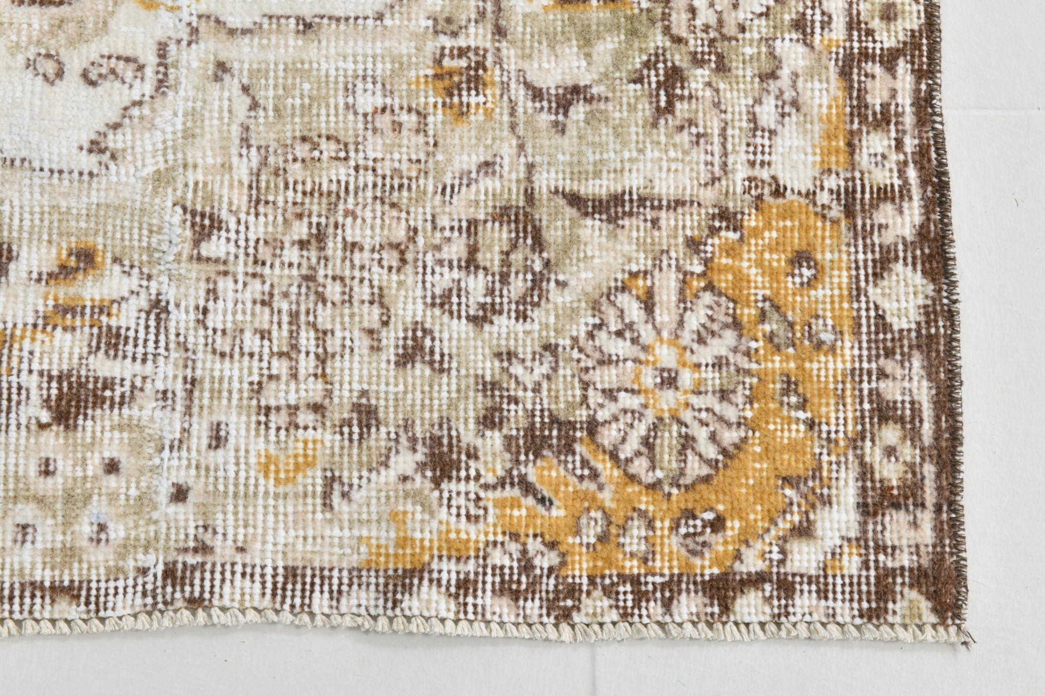 Turkish Vintage Rug 8’7’ x 5’9’
