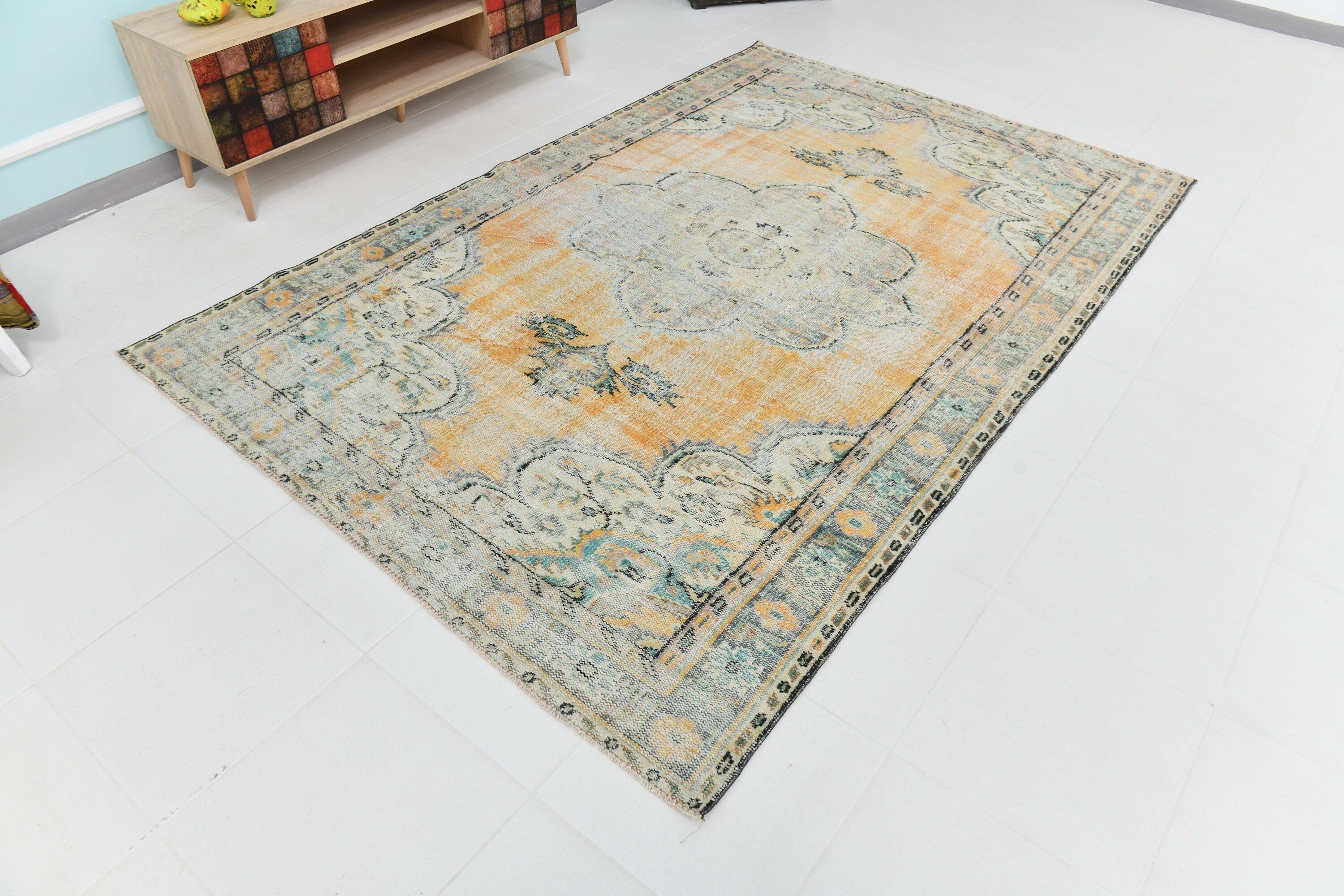 Turkish Vintage Rug 8’7’ x 5’9’