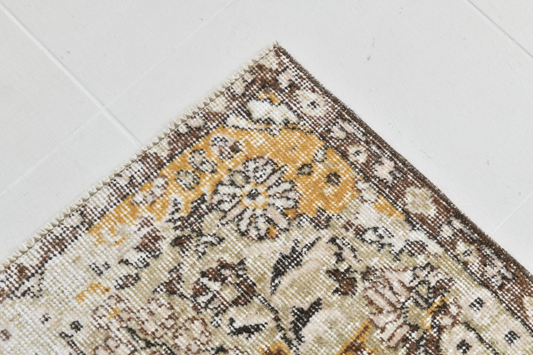 Turkish Vintage Rug 8’7’ x 5’9’