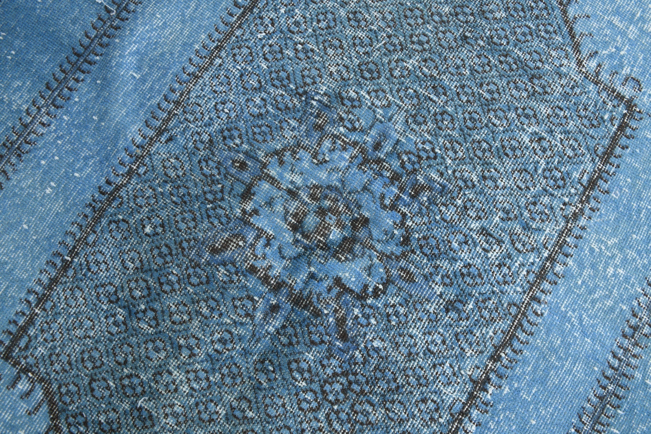 Turkish Vintage Rug 8’8’ x 5’2’