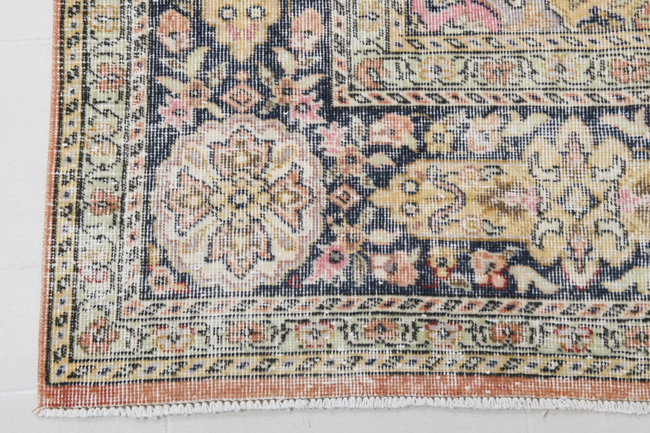Turkish Vintage Rug  9'1" x 13'2" ft