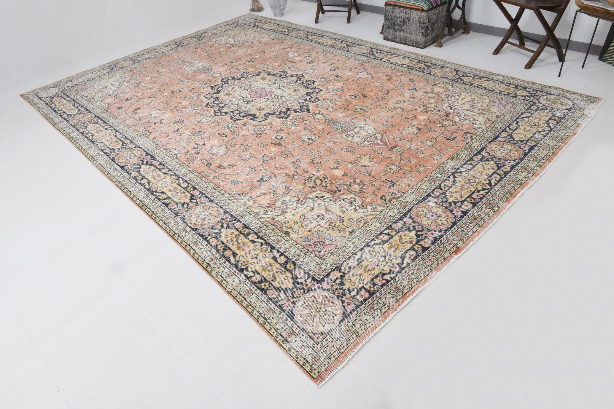 Turkish Vintage Rug  9'1" x 13'2" ft