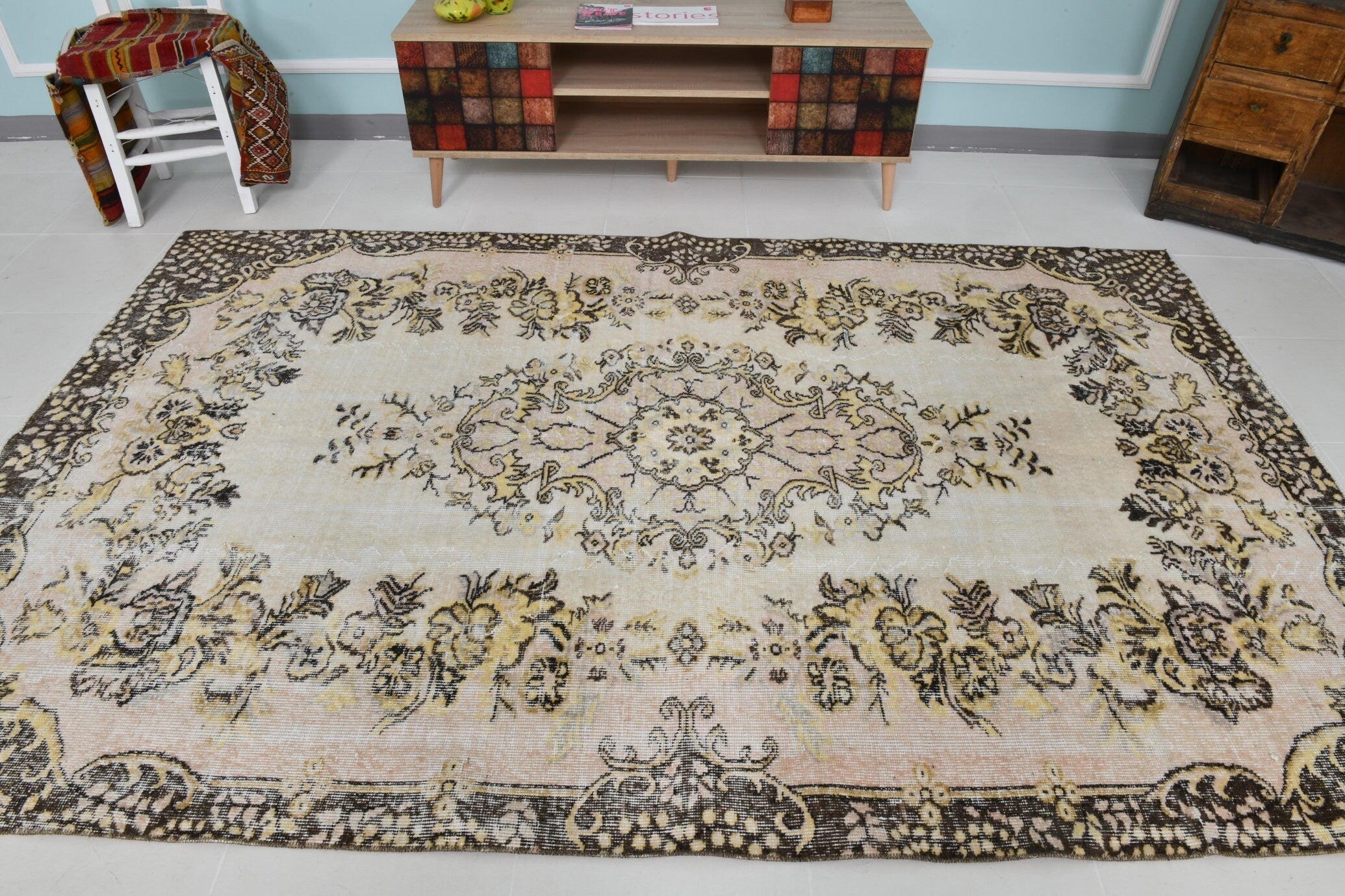 Turkish Vintage Rug 9’1’ x 5’9’