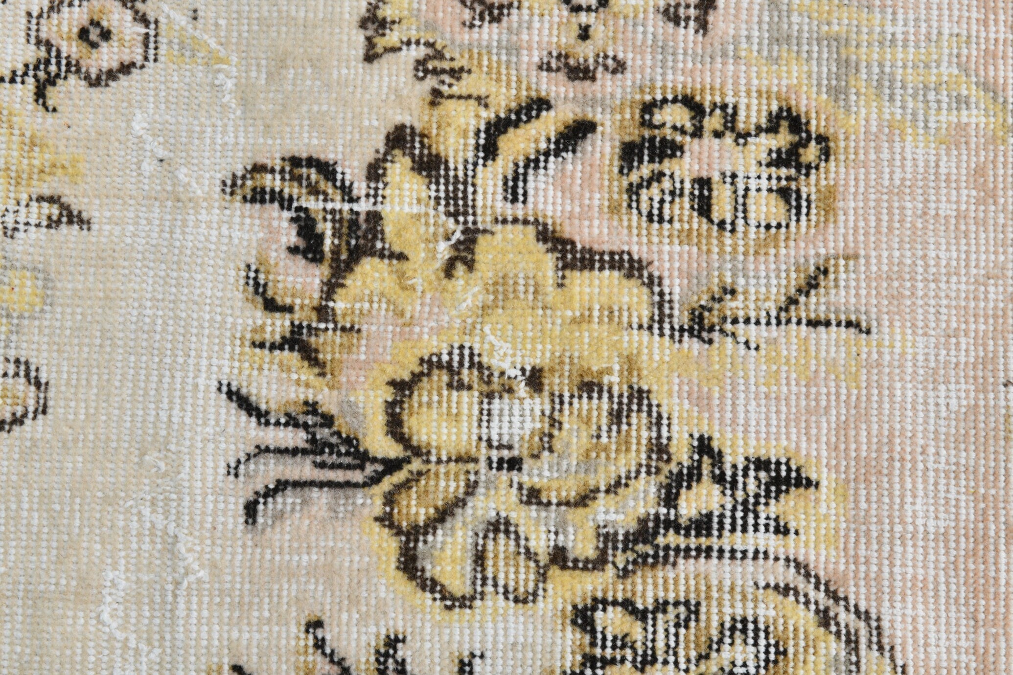 Turkish Vintage Rug 9’1’ x 5’9’