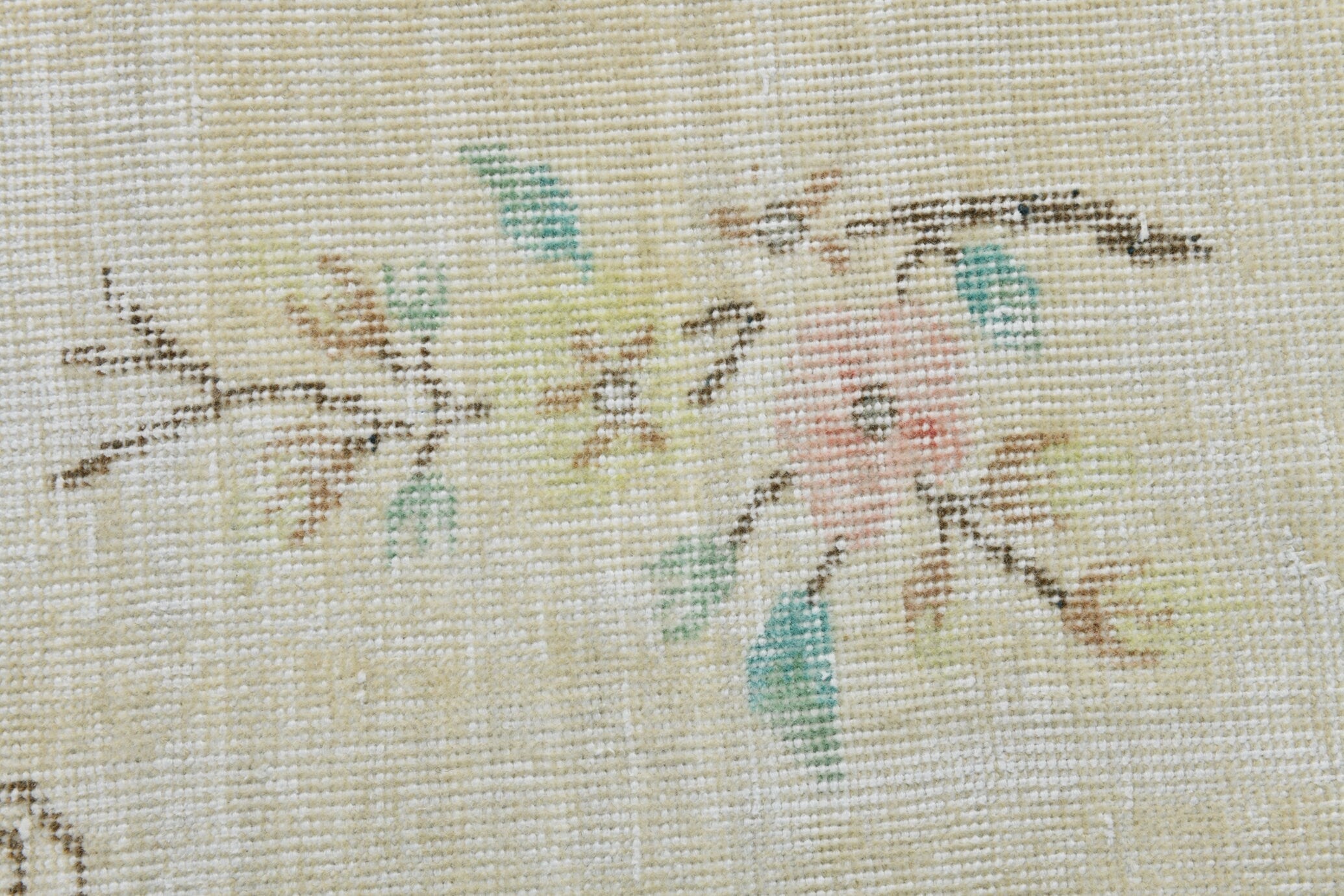 Turkish Vintage Rug 9’10’ x 5’10’