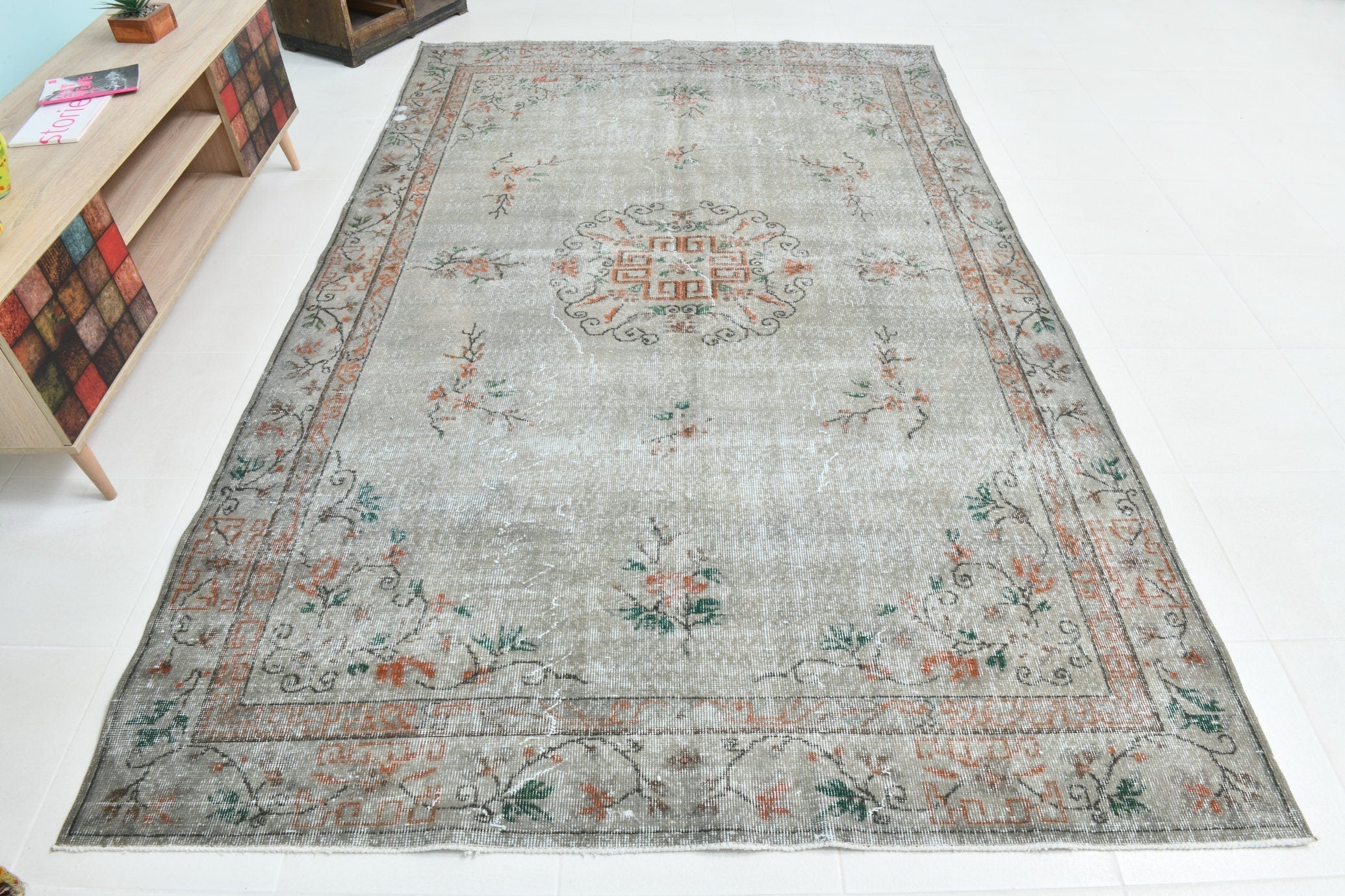 Turkish Vintage Rug 9’10’ x 6’2’