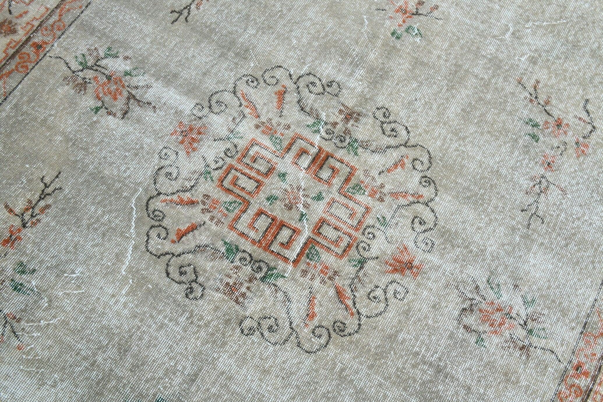 Turkish Vintage Rug 9’10’ x 6’2’
