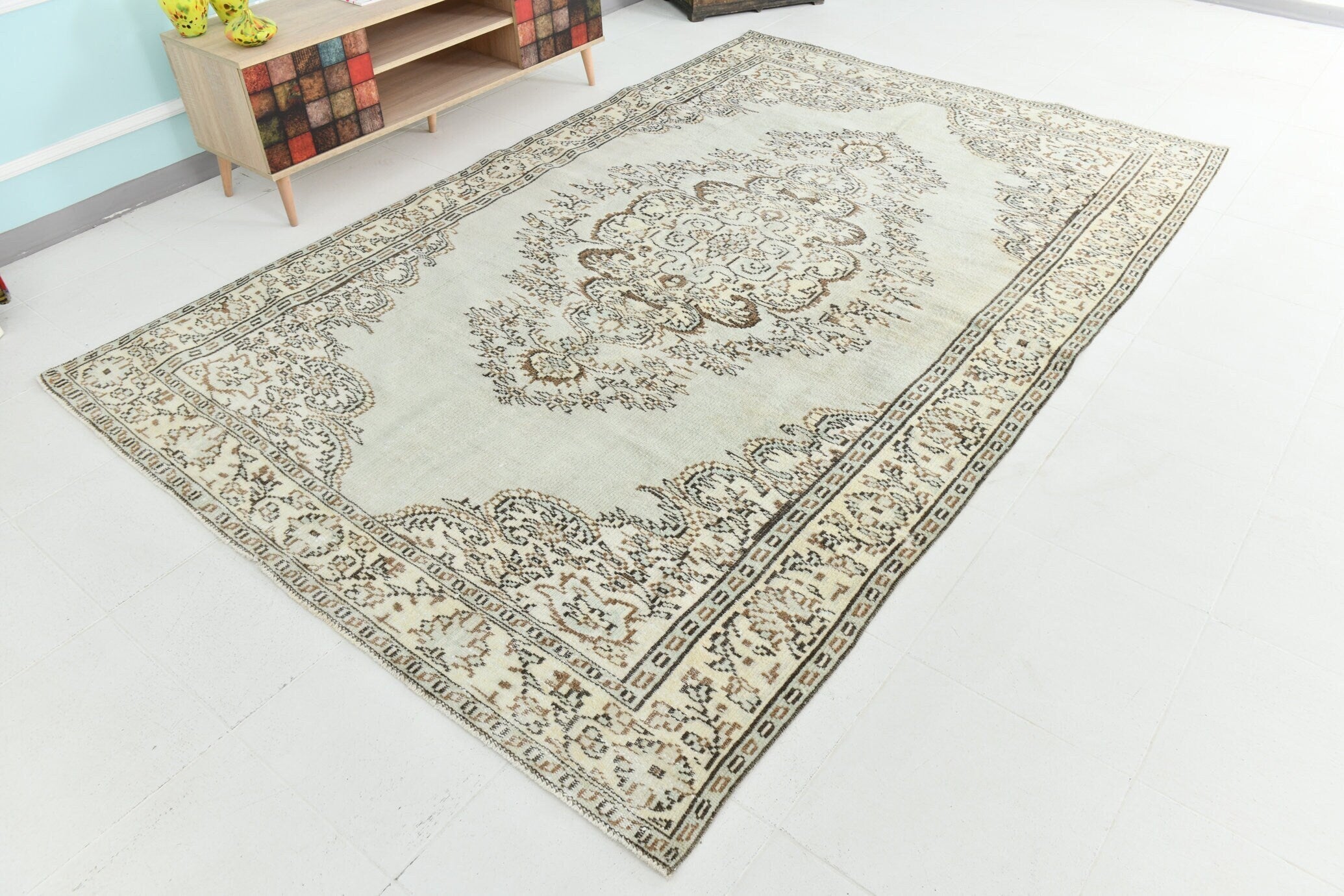 Turkish Vintage Rug 9’10’ x 6’5’