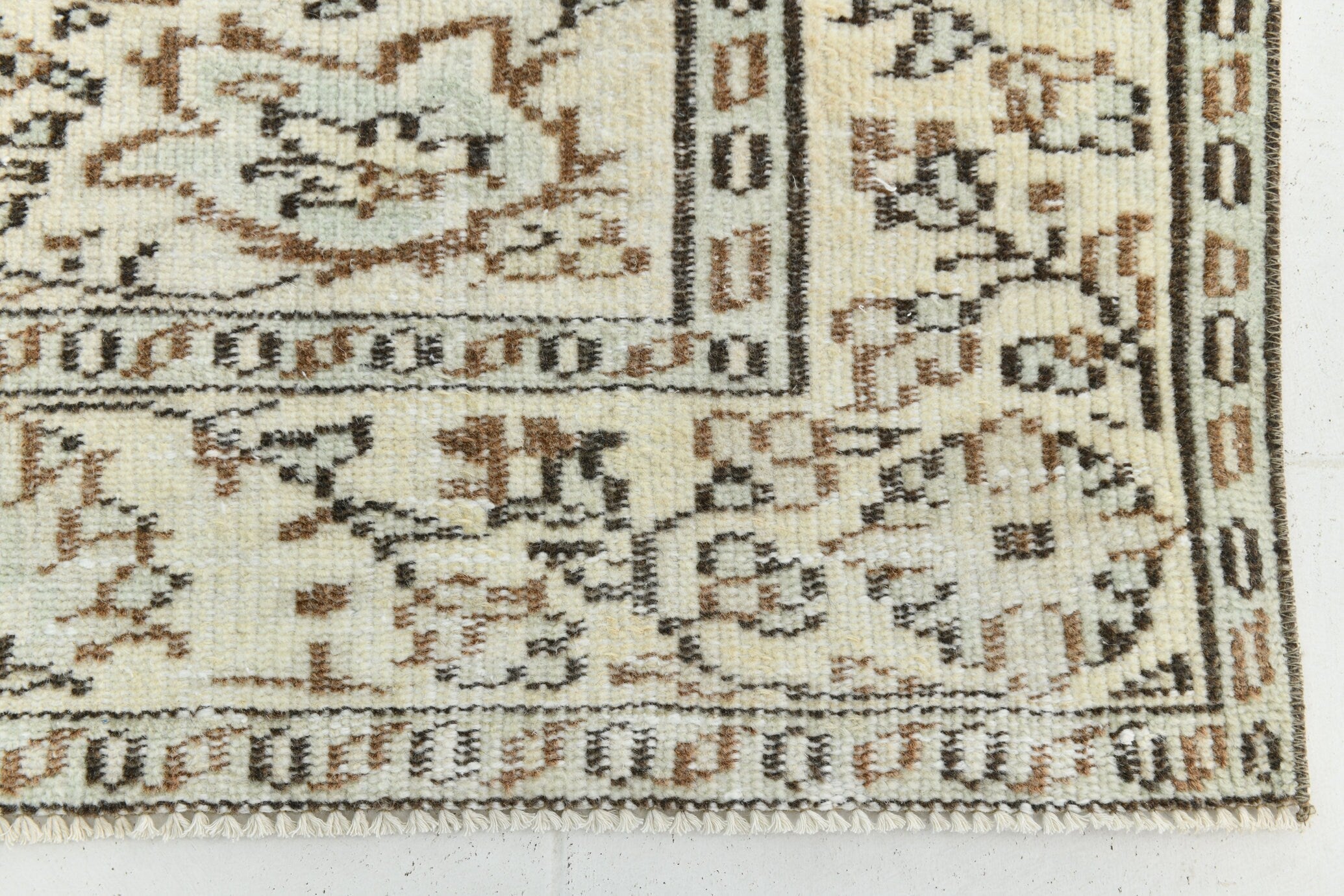 Turkish Vintage Rug 9’10’ x 6’5’