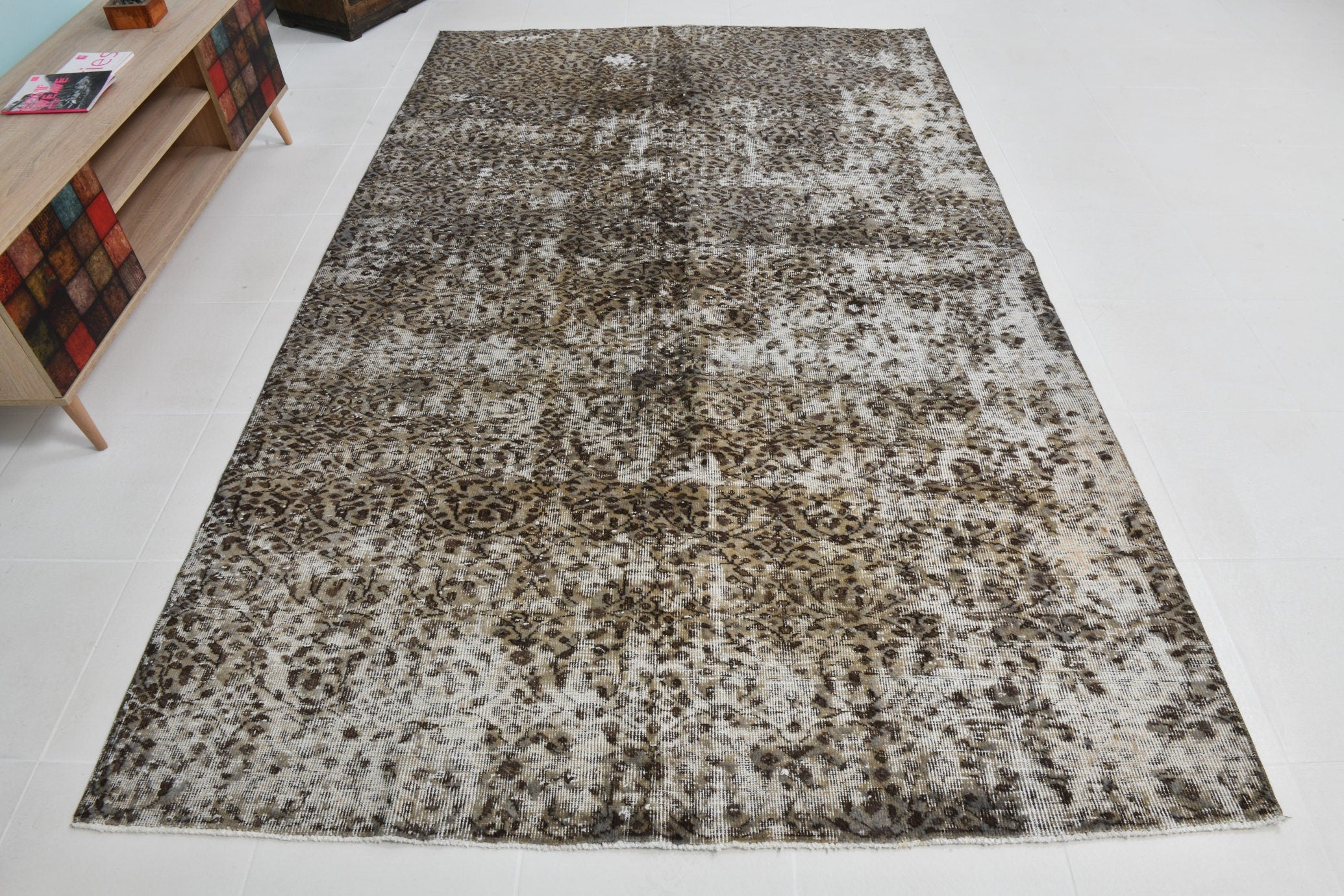 Turkish Vintage Rug 9’11’ x 6’1’
