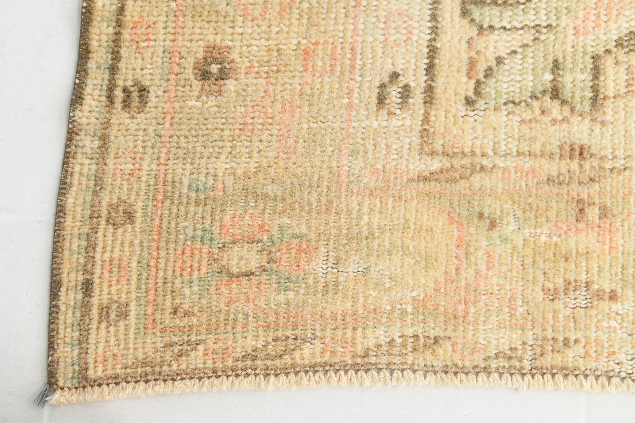 Turkish Vintage Rug 9’11’ x 6’5’
