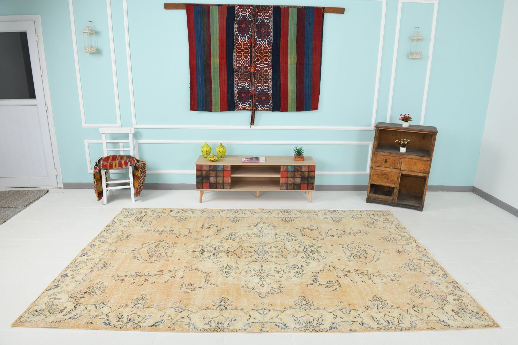 Turkish Vintage Rug 9’11’ x 6’6’