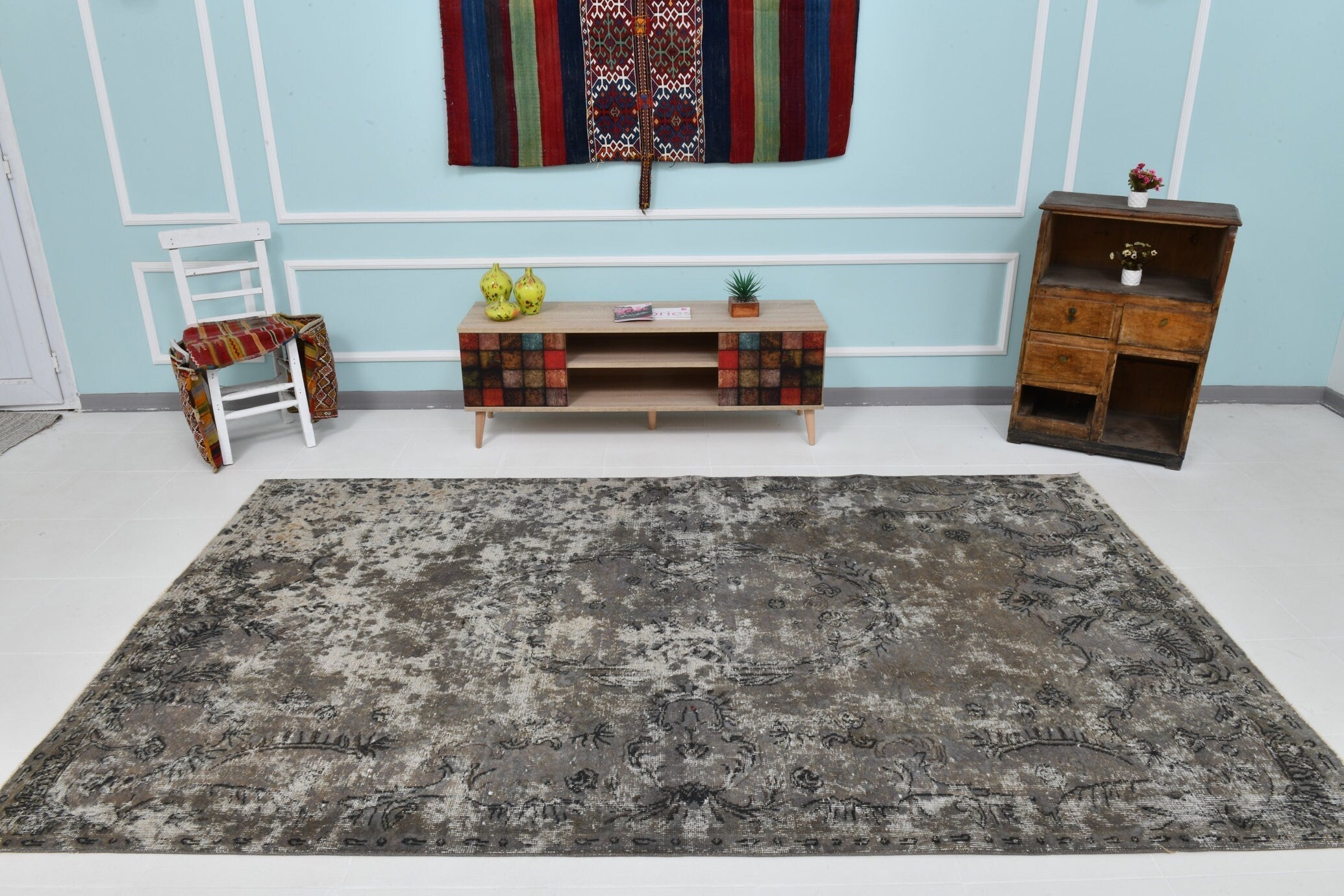 Turkish Vintage Rug 9’11’ x 6’8’