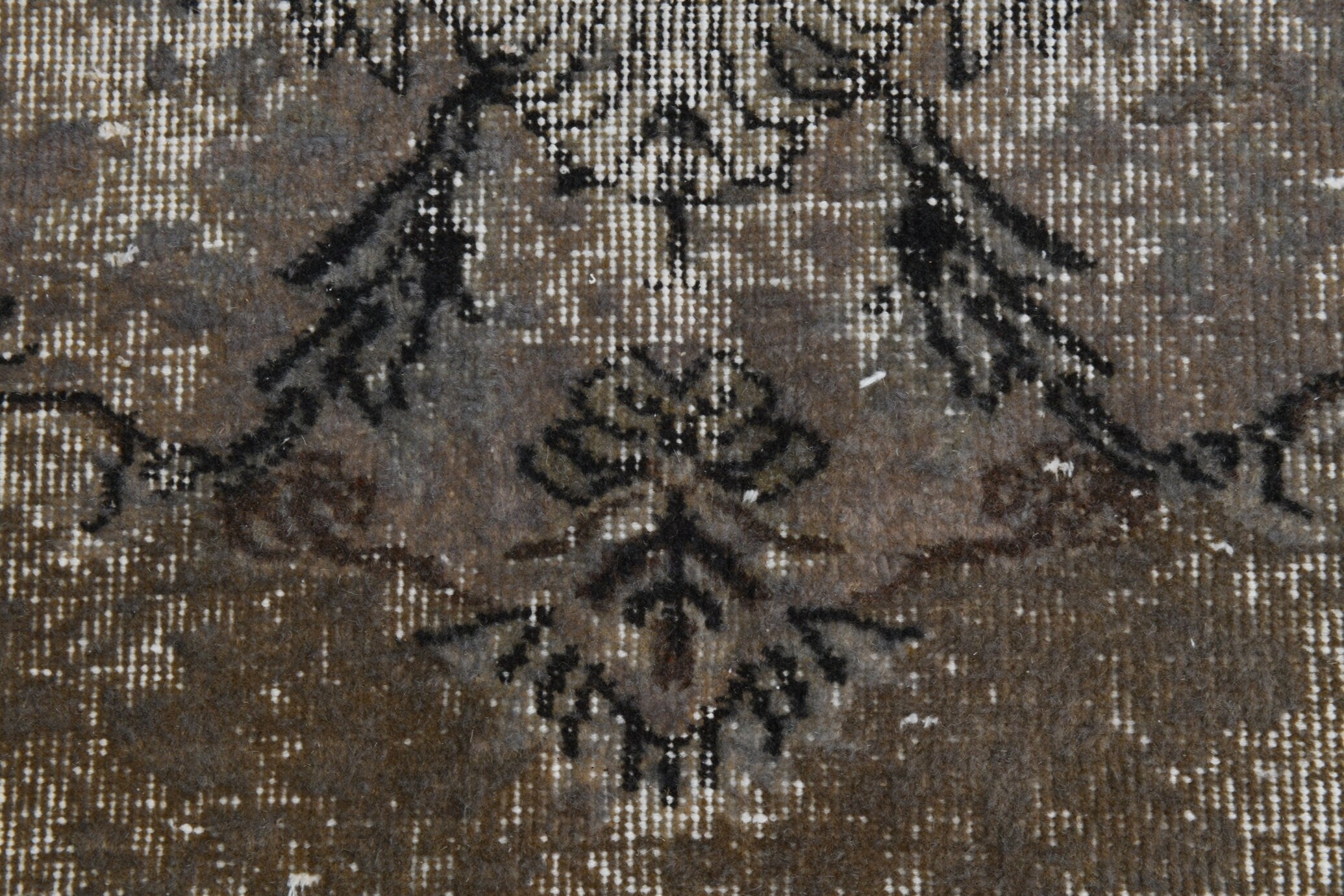 Turkish Vintage Rug 9’11’ x 6’8’