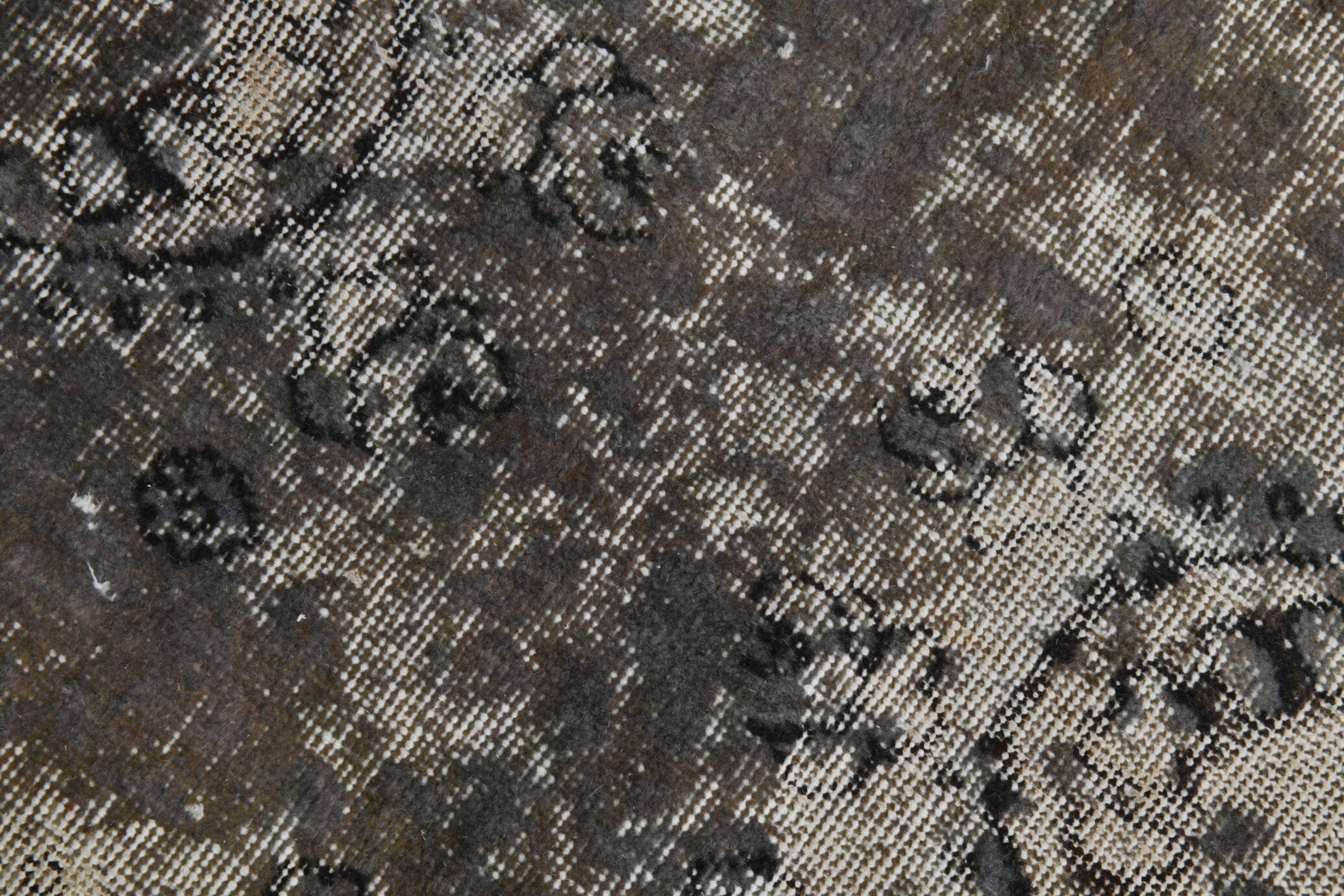 Turkish Vintage Rug 9’11’ x 6’8’