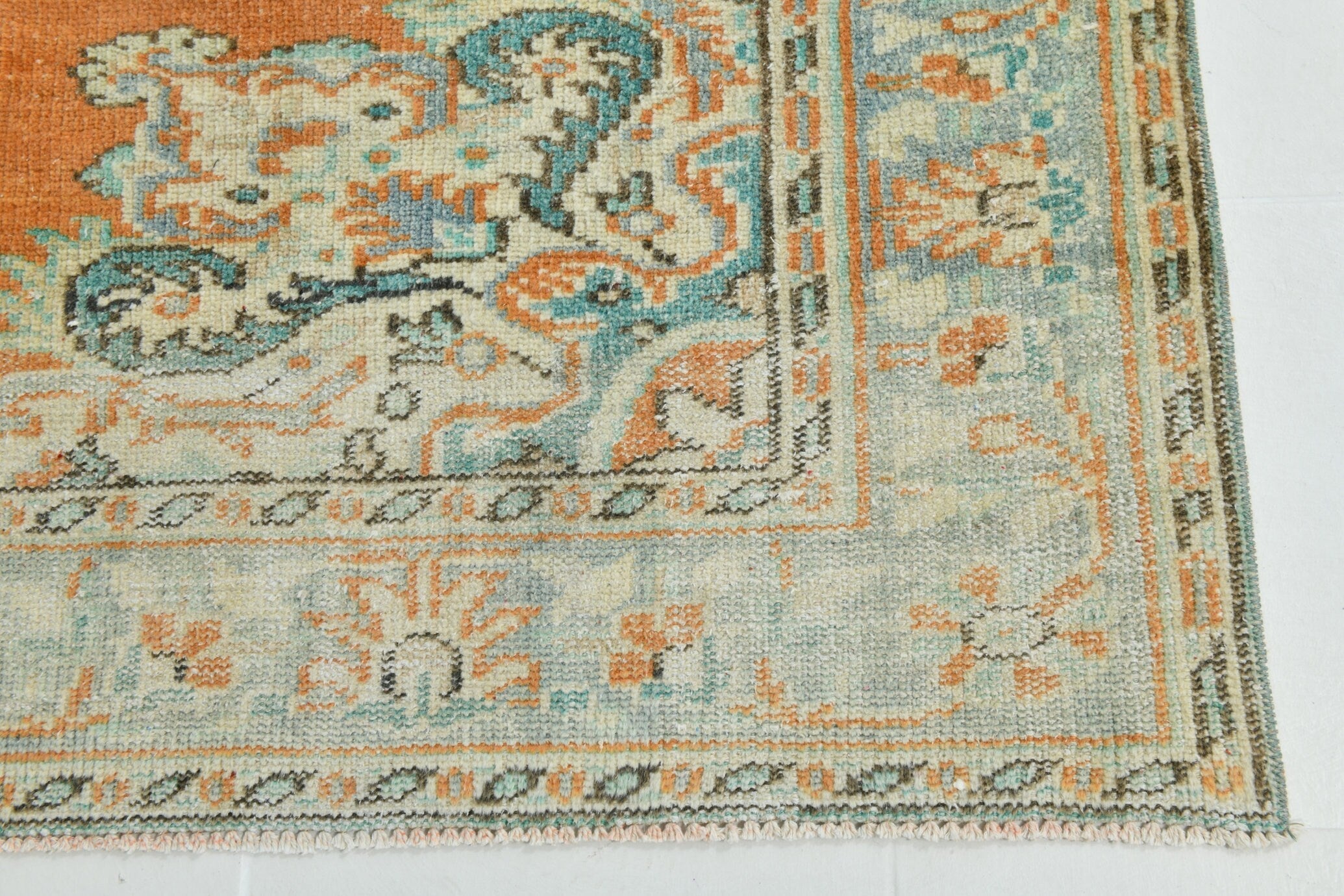 Turkish Vintage Rug 9’2’ x 5’12’