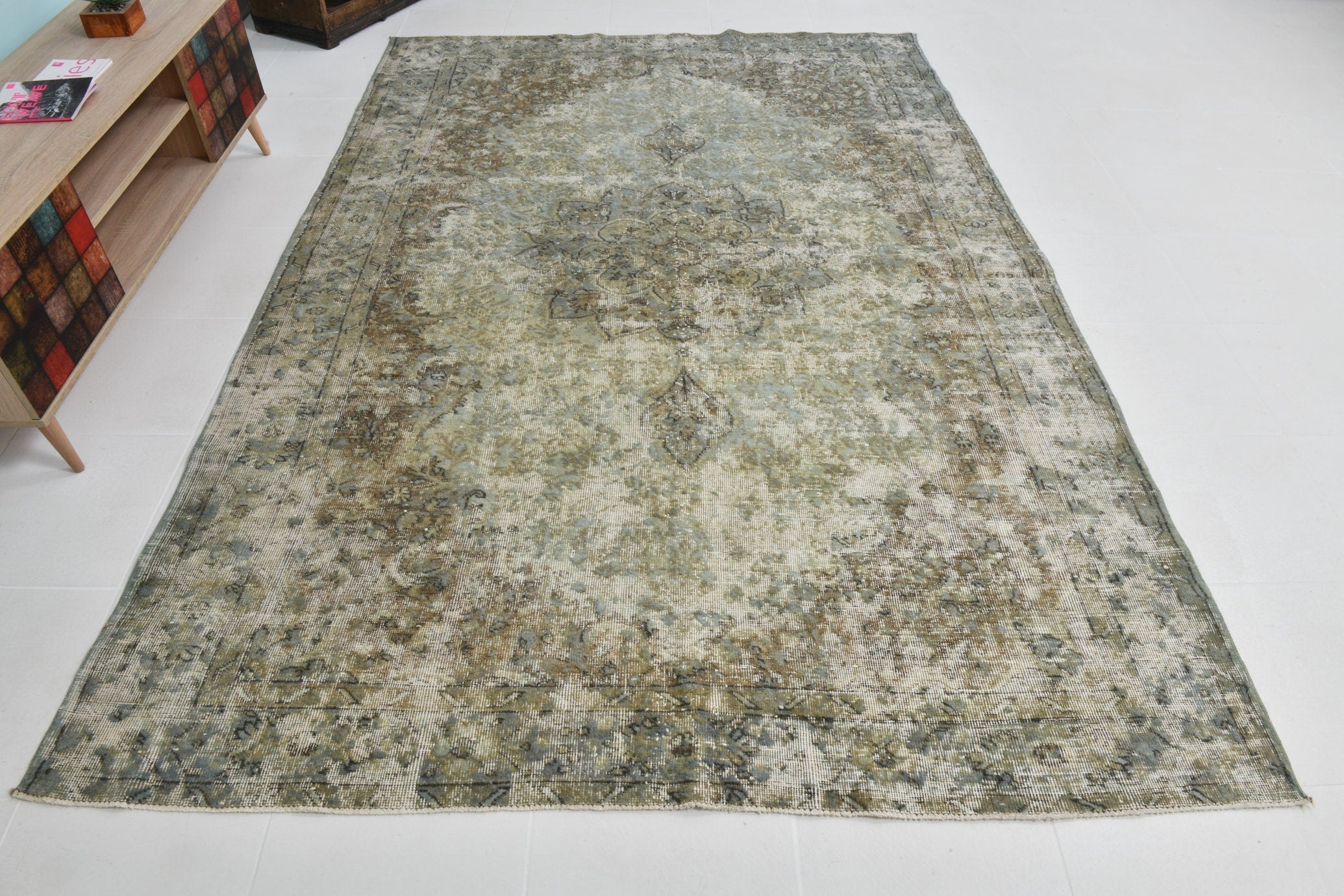Turkish Vintage Rug 9’3’ x 5’7’